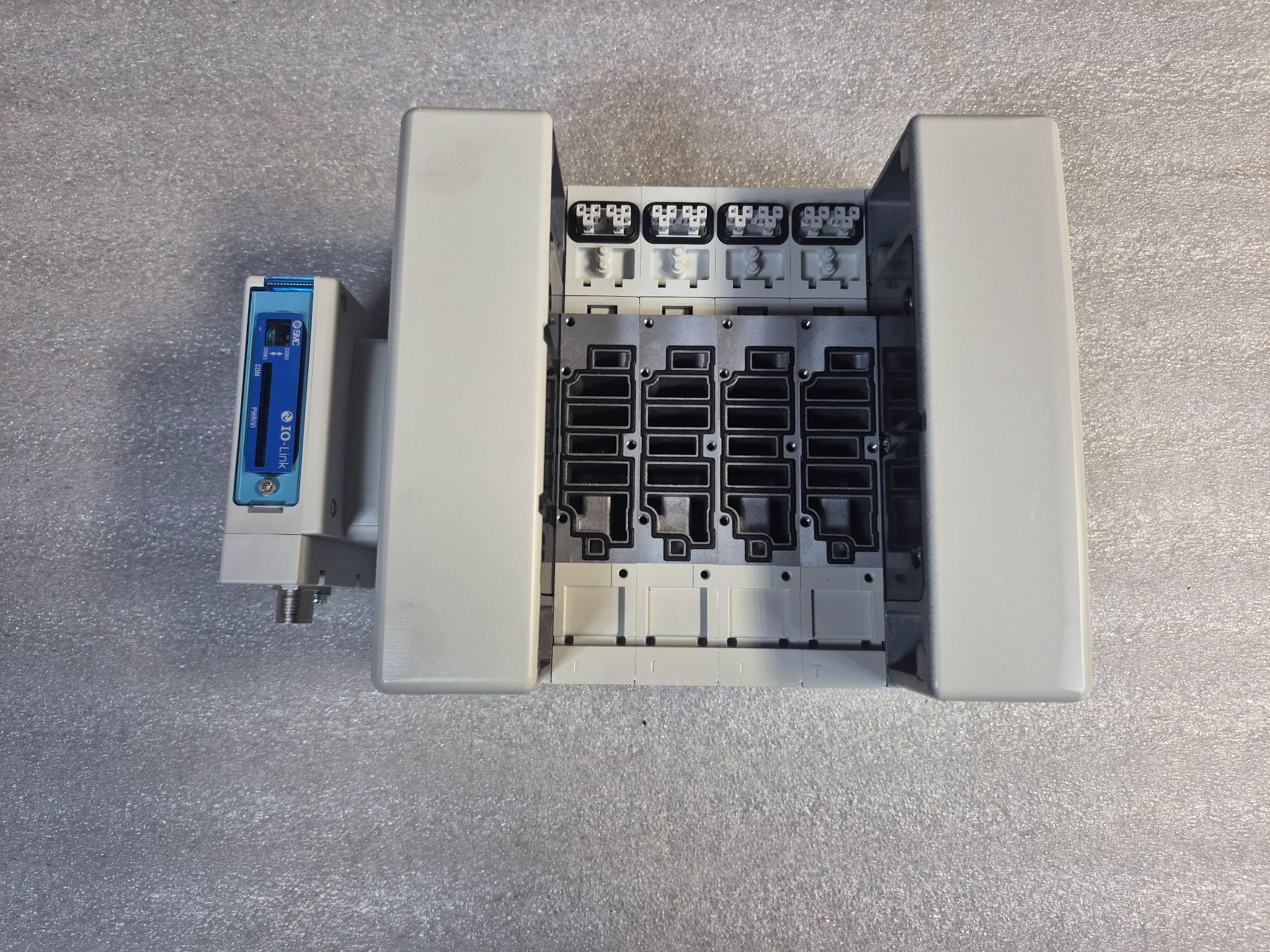 SMC VV5QC41‑0403TSKAN VQC 4‑Port Manifold w/ EX260‑SIL1 IO‑Link NEW 0
