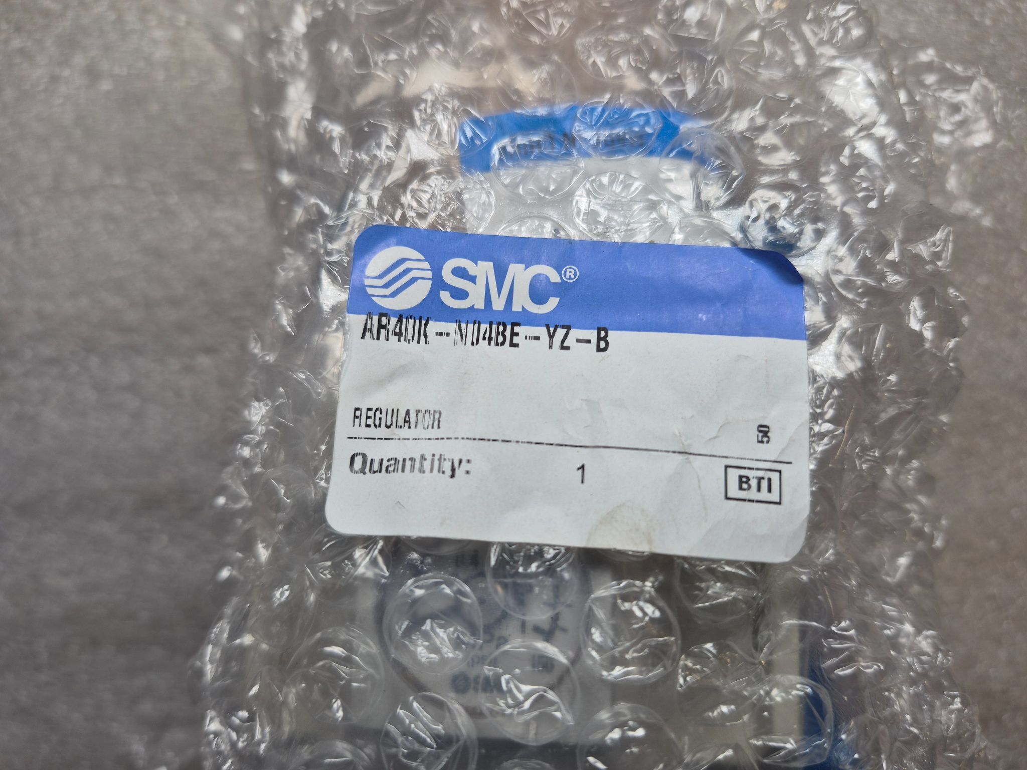 SMC AR40K-N04BE-YZ-B Air Regulator with Gauge NEW 1