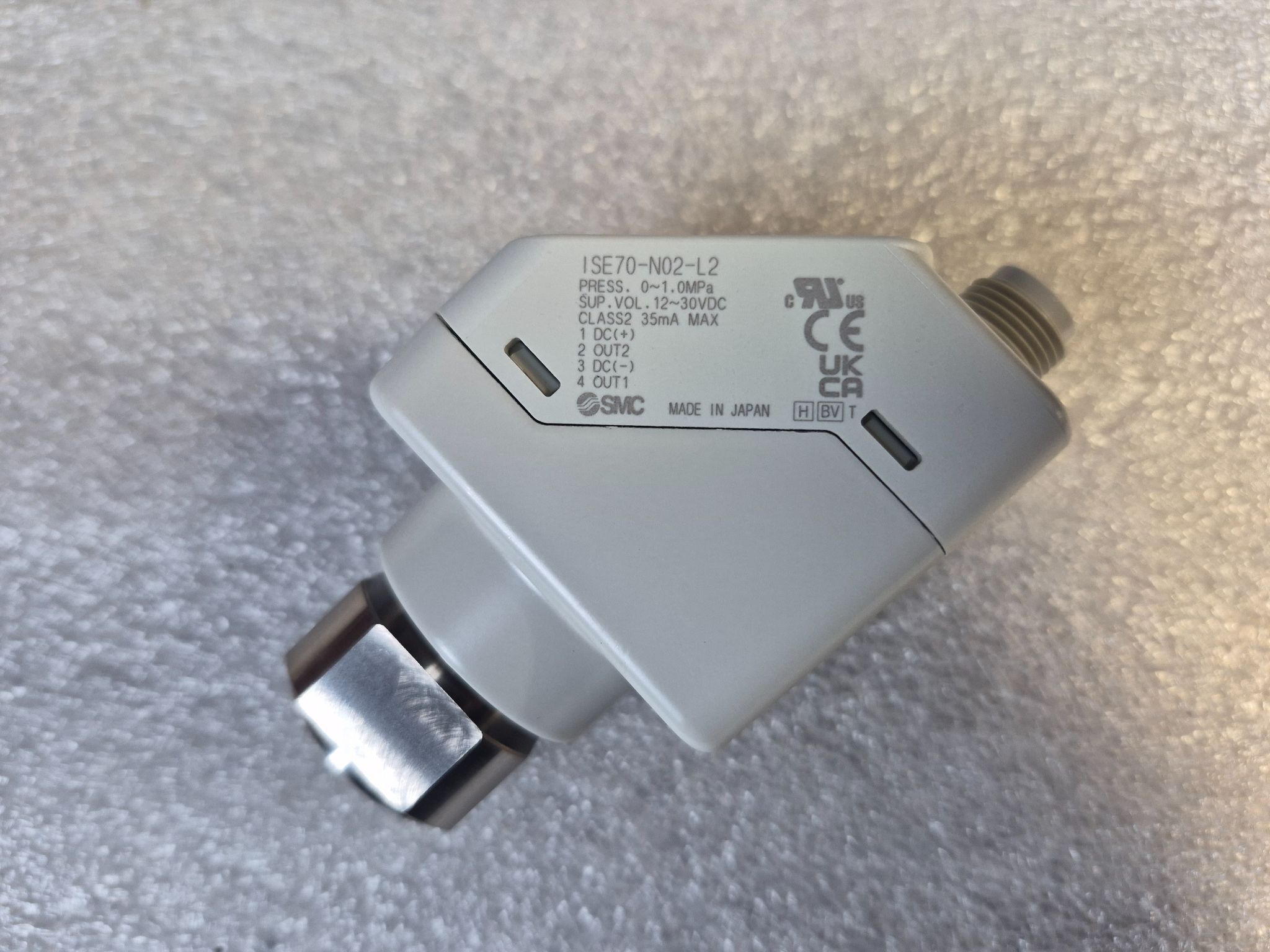 SMC ISE70-N02-L2 Digital Pressure Switch 0-1 MPa 24VDC NEW 2