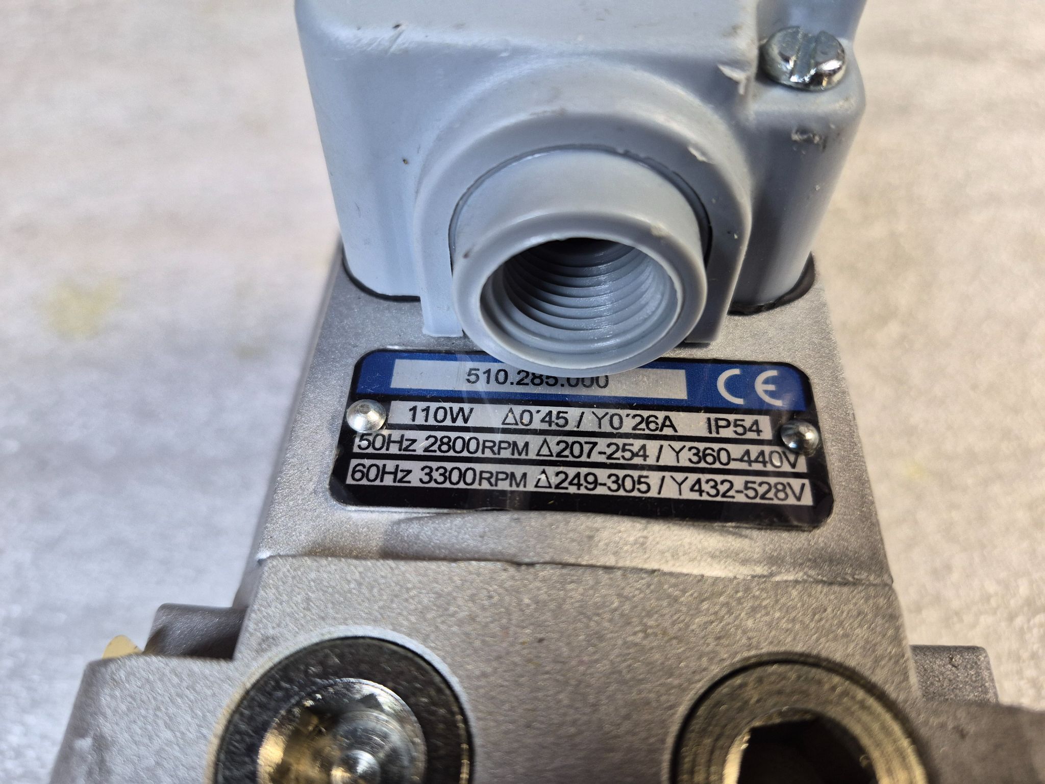 GRACO 122902 Injecto-Flo II Lubrication Pump 110W 230/460V 3PH NEW 3
