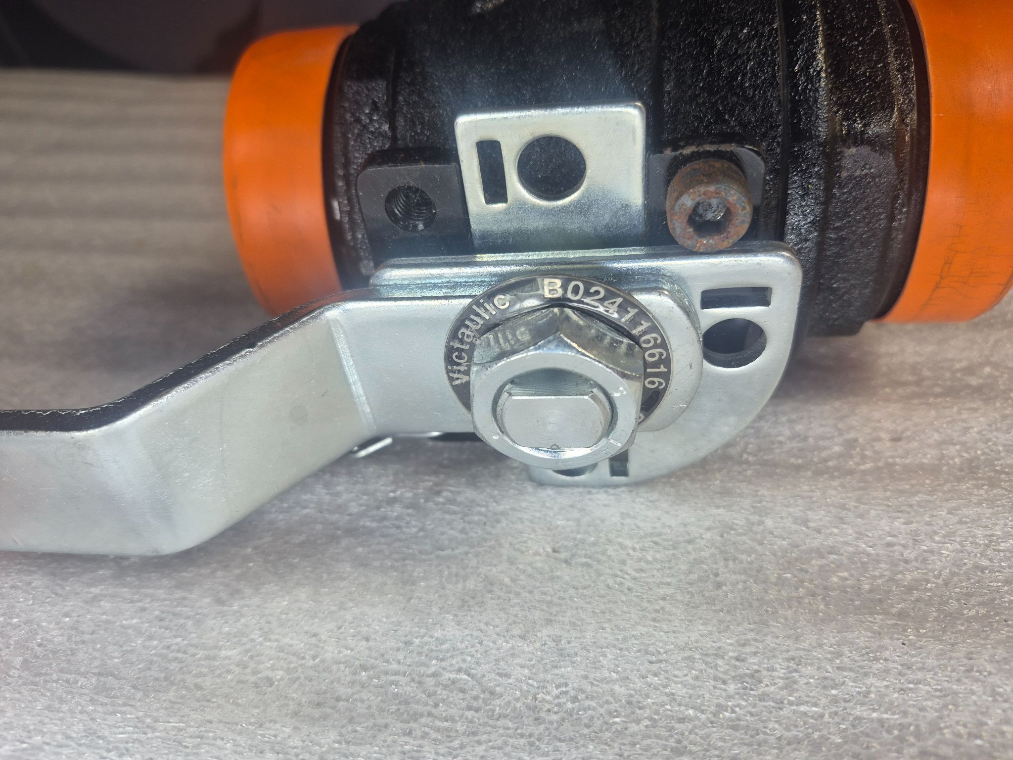 VICTAULIC S/726 Grooved End 2-1/2" Ball Valve B024116616 NEW 3