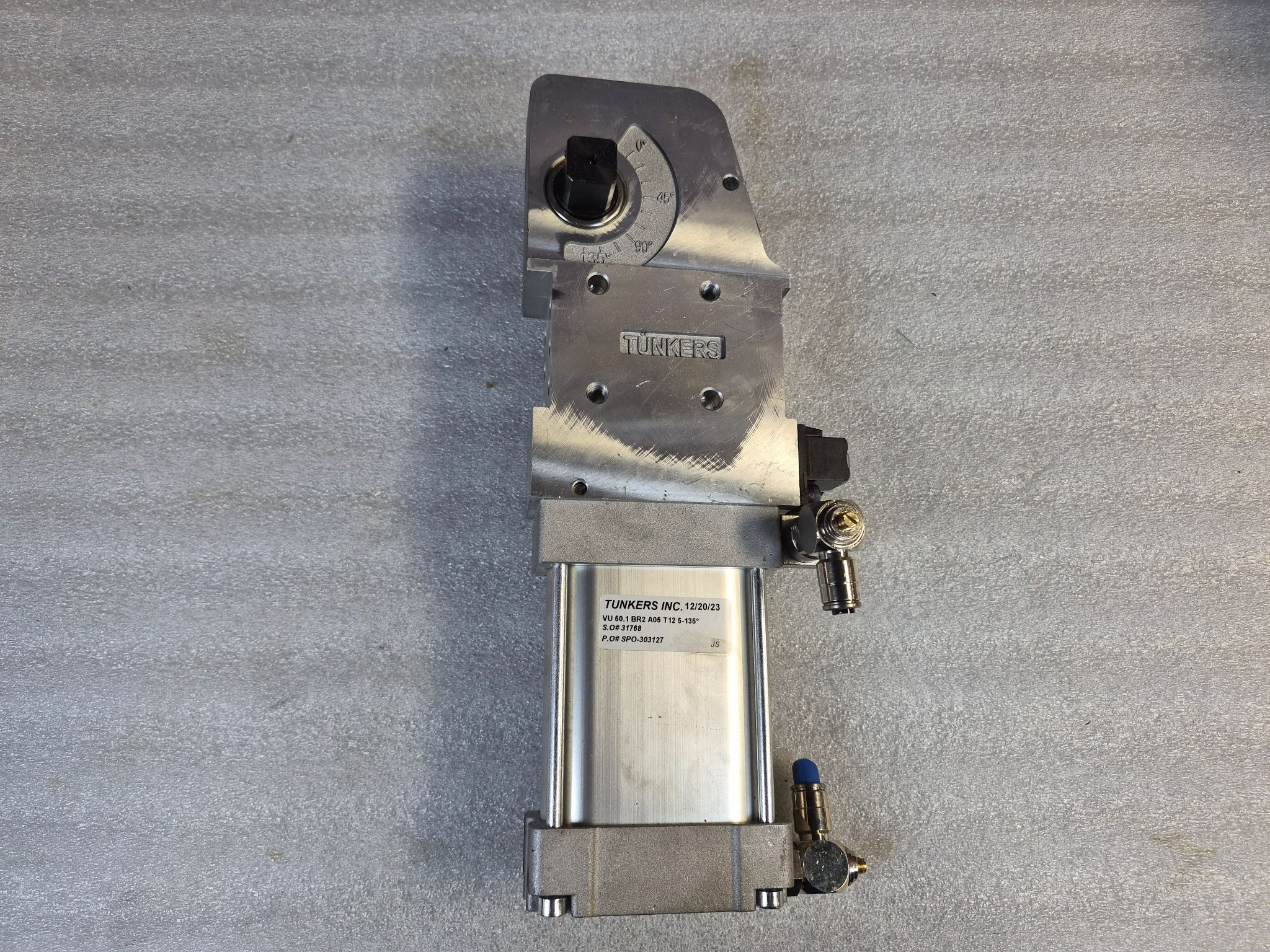 TUNKERS VU 50.1 BR2 A05 T12 5‑135° Pneumatic Clamp USED 0