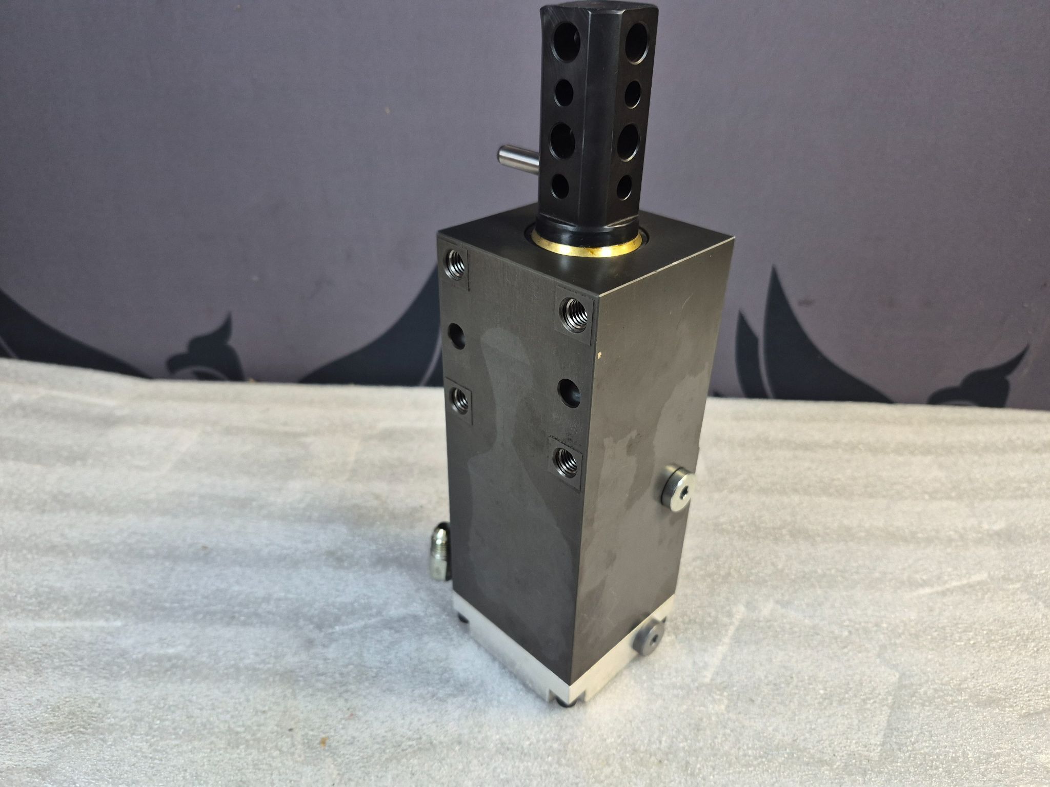 ZAYTRAN LSA‑95‑G‑50‑SEN Pneumatic Shot Pin Actuator USED 1
