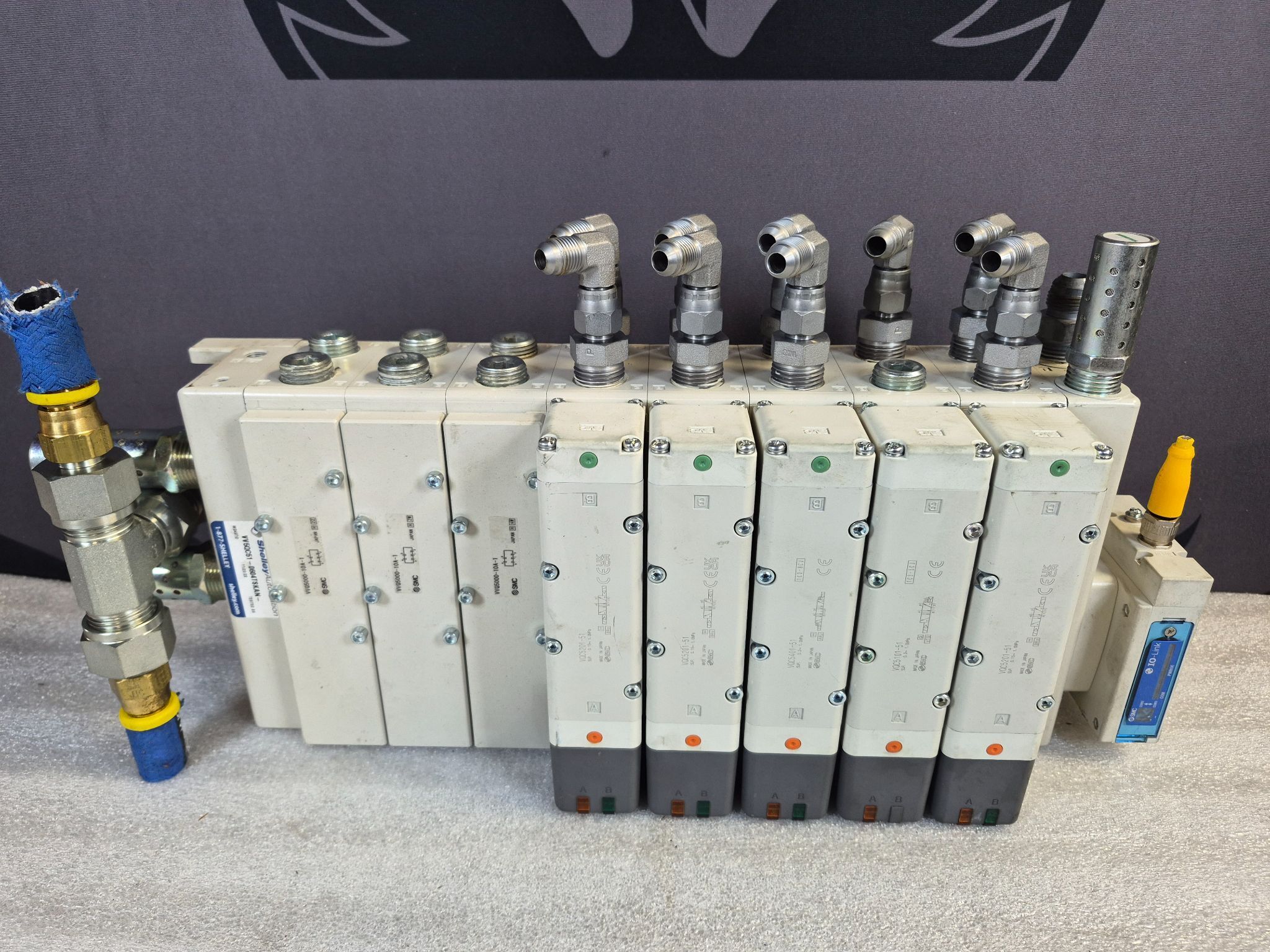 SMC VV5QC51‑0604TSKAN Pneumatic Valve Manifold IO‑Link USED 0