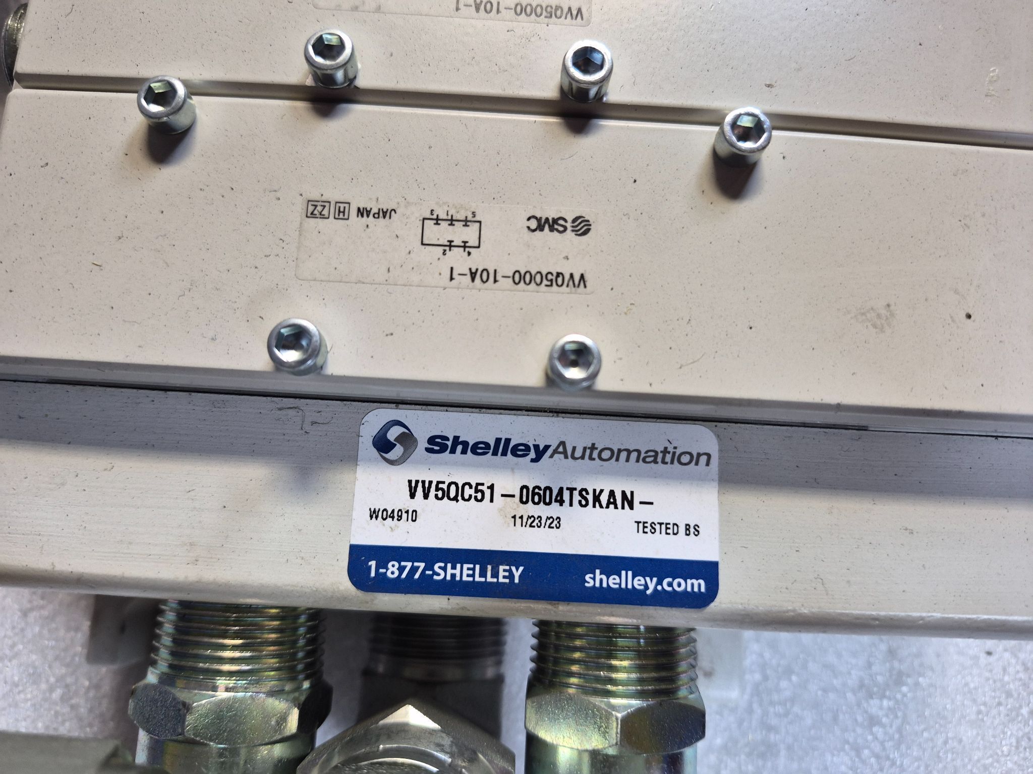 SMC VV5QC51‑0604TSKAN Pneumatic Valve Manifold IO‑Link USED 3