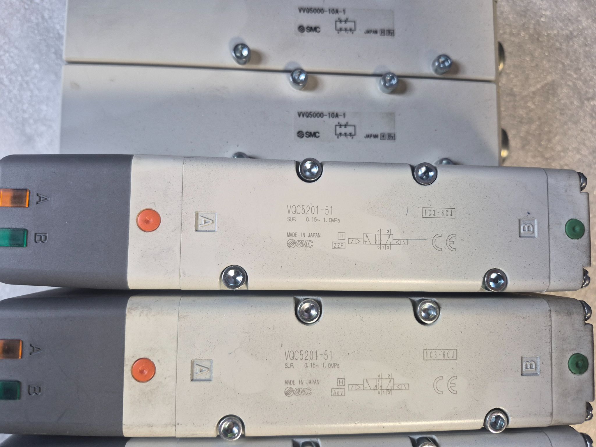 SMC VV5QC51‑1204TSKAN Pneumatic Valve Manifold IO‑Link USED 2