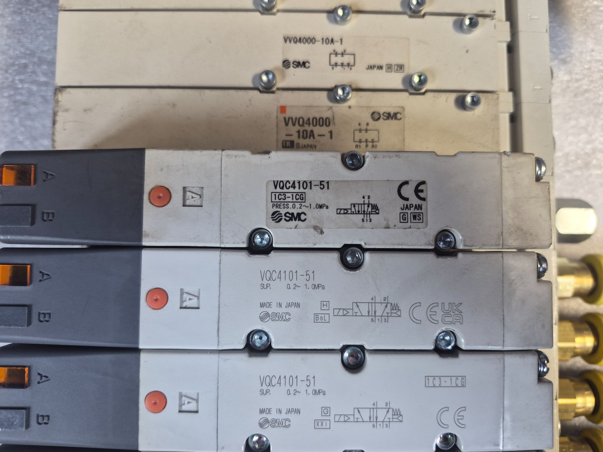 SMC VV5QC41‑1203TSKAN Pneumatic Valve Manifold IO‑Link USED 2