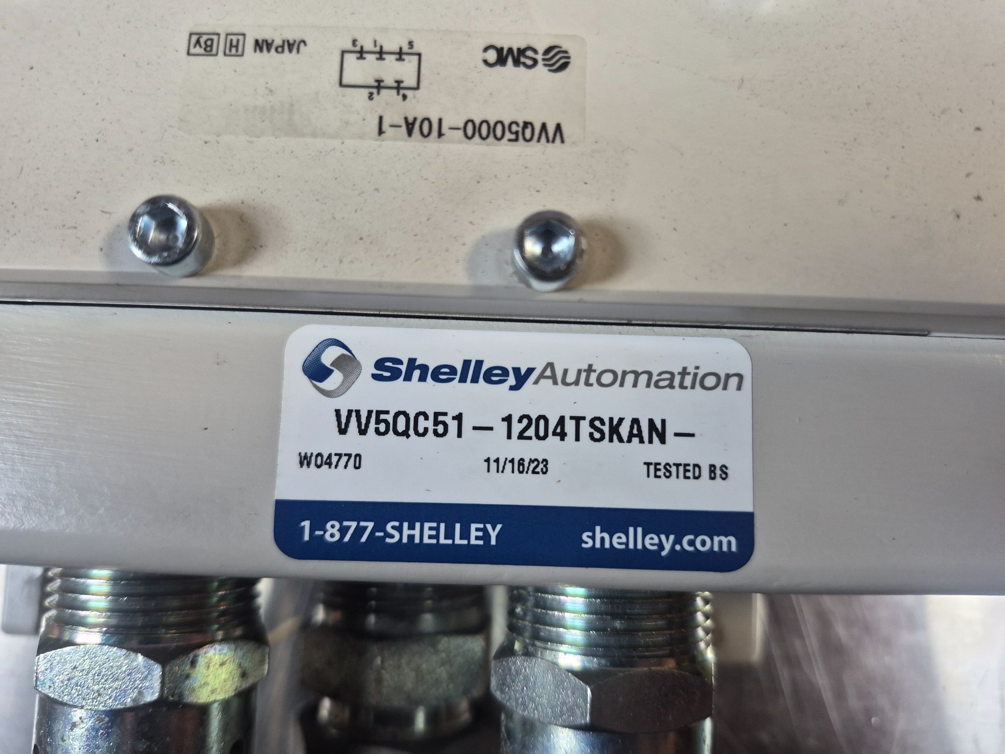 SMC VV5QC51‑1204TSKAN Pneumatic Valve Manifold IO‑Link USED 3
