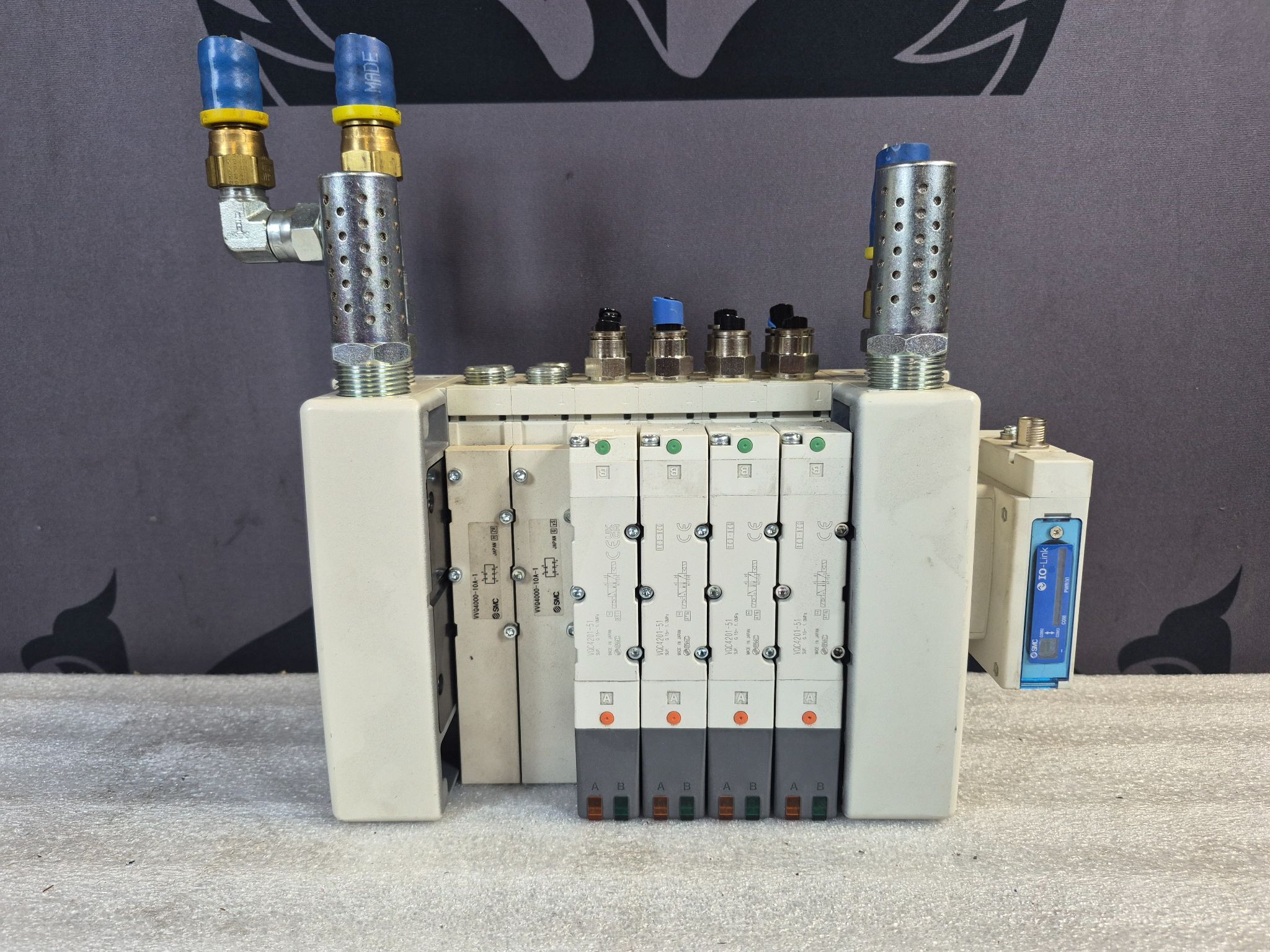SMC VV5QC41‑0603TSKAN Pneumatic Valve Manifold IO‑Link USED 0