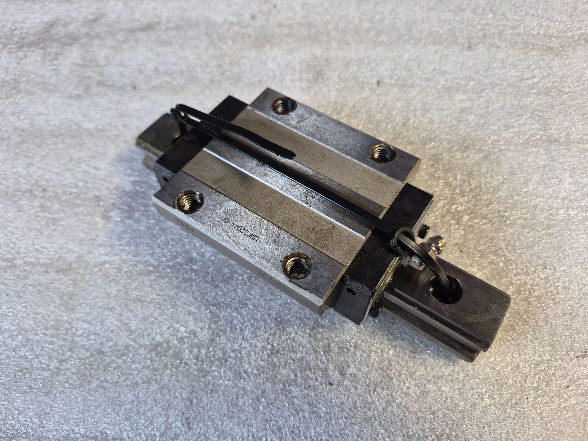 THK SHS25C Linear Bearing w/ Guide Rail USED 0