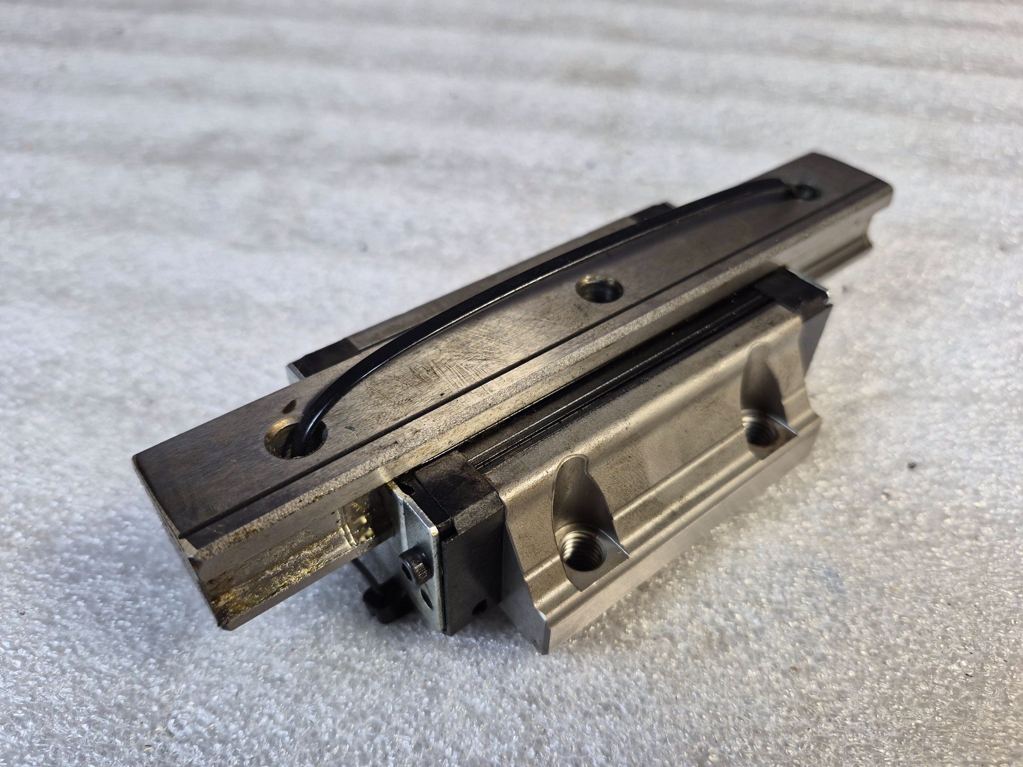 THK SHS25C Linear Bearing w/ Guide Rail USED 1