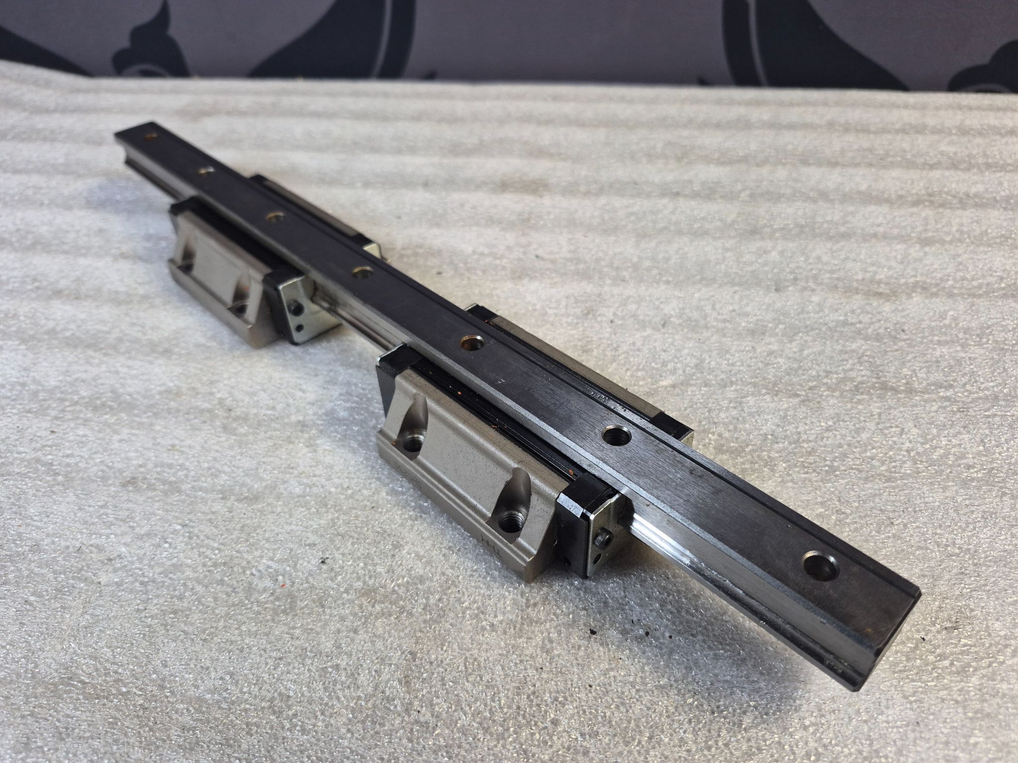 THK SHS‑25C Linear Bearings w/ Guide Rail USED 0