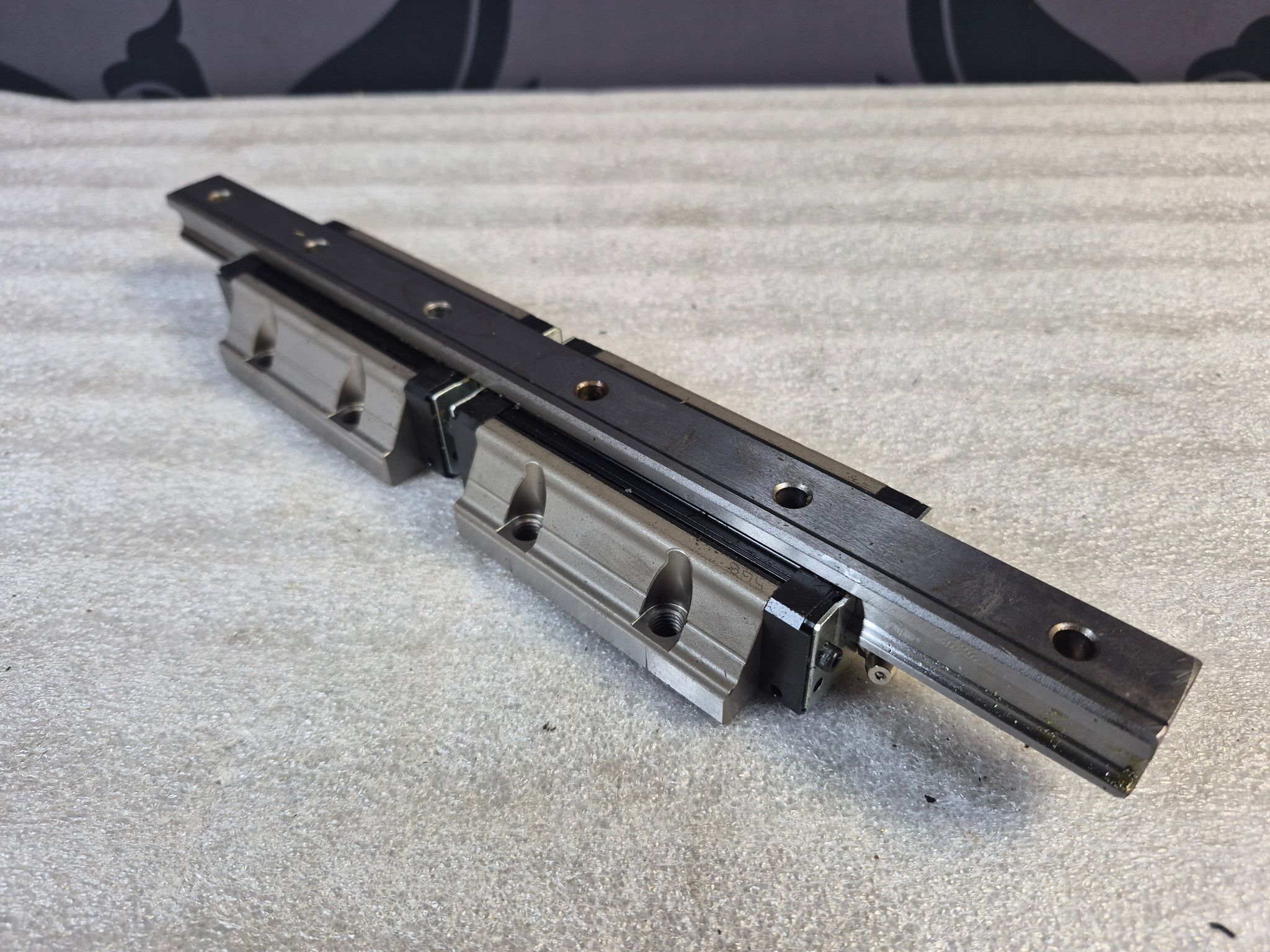 THK SHS‑25LC Linear Bearings w/ Guide Rail USED 0