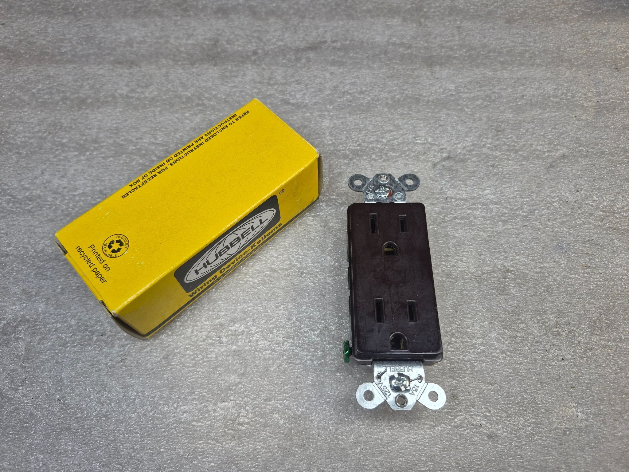 HUBBELL HBL2152 Duplex Receptacle 15A 125V NEW 1
