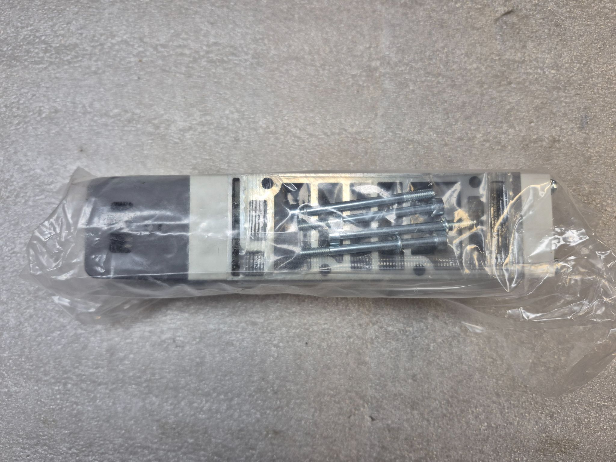 SMC VQC5201‑51 Solenoid Valve NEW 2