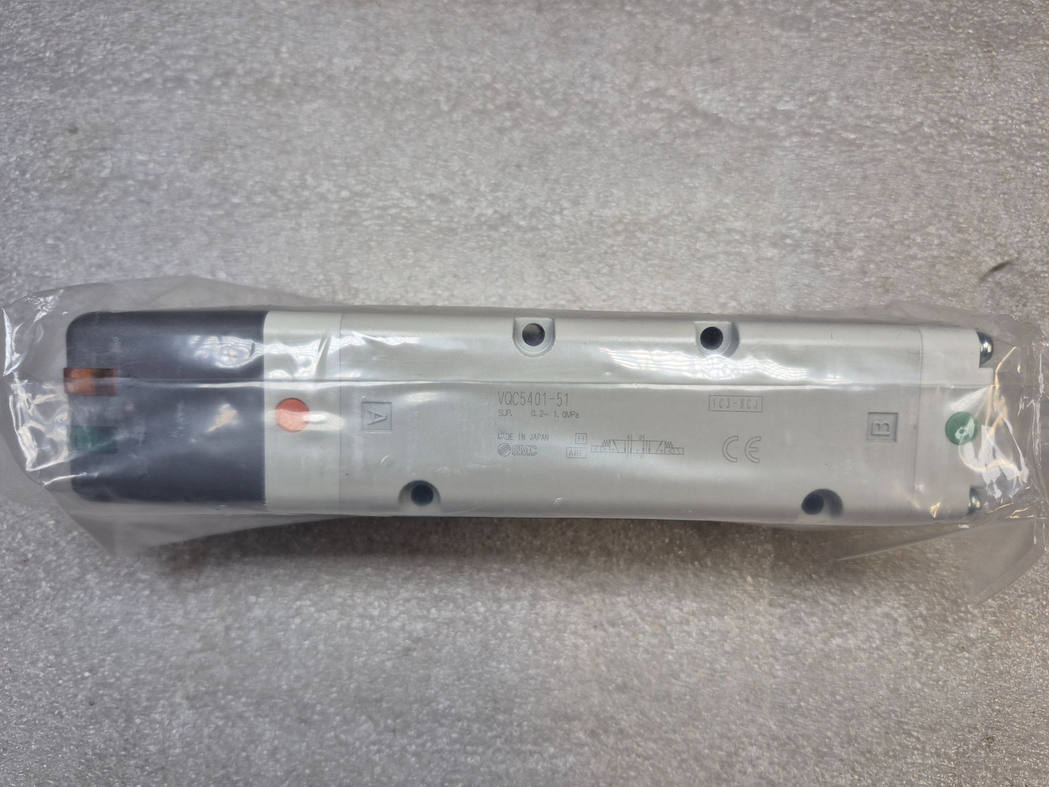 SMC VQC5401‑51 Solenoid Valve NEW 1