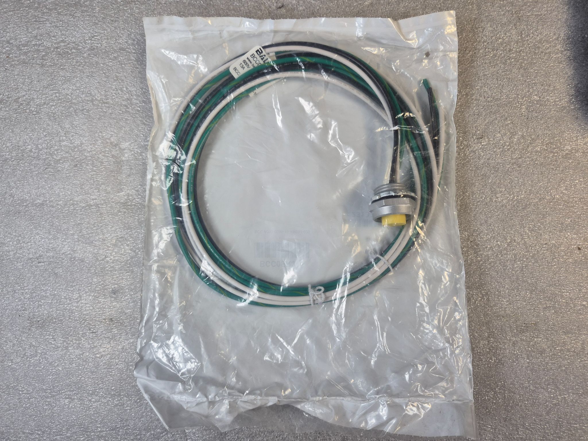 BALLUFF BCC A353-0000-10-RN092-020 7/8" Female 3-Pin Receptacle Cable BCC0ER3 (2m) NEW 0