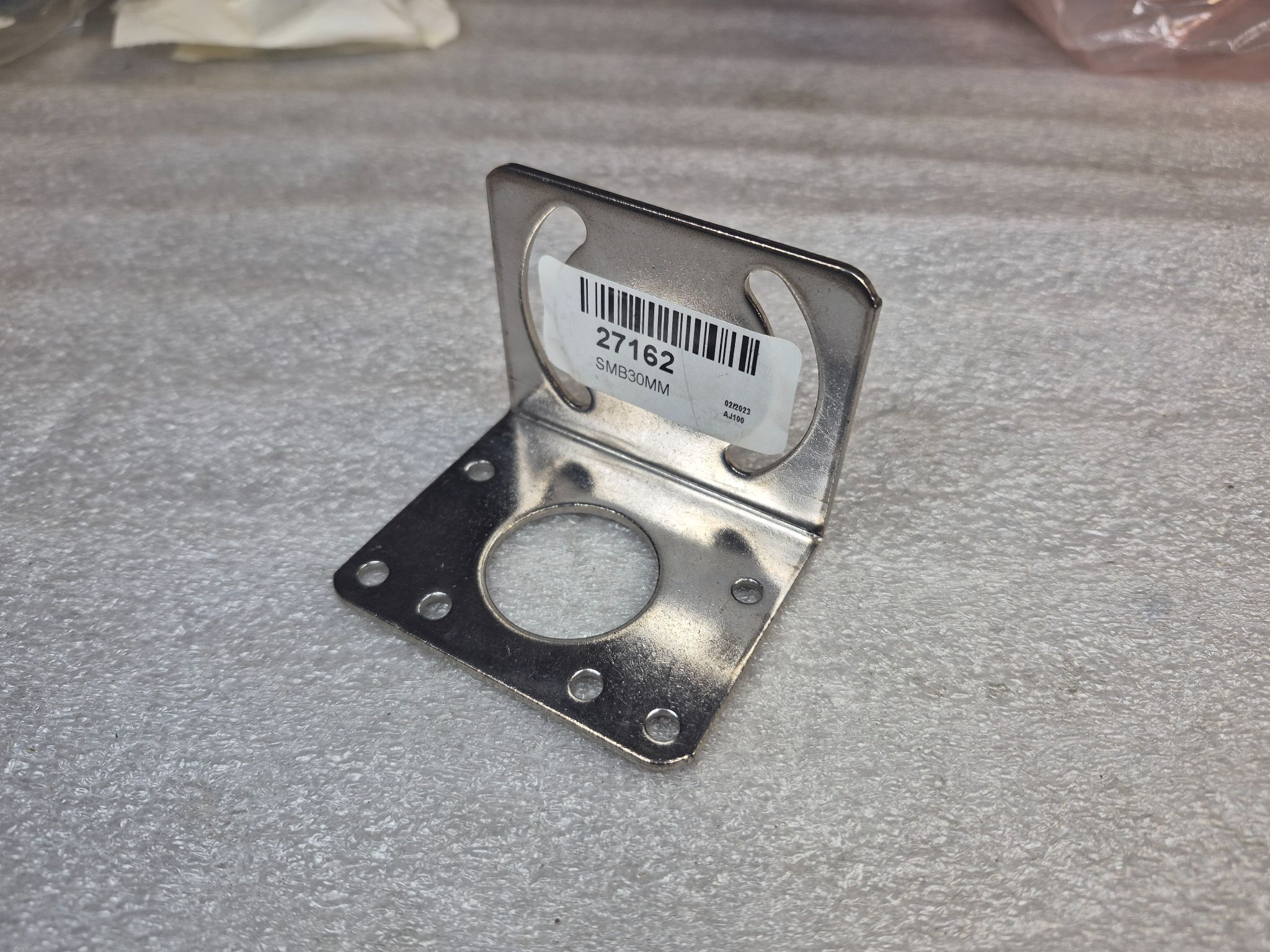BANNER SMB30MM 30mm Sensor Mounting Bracket Stainless Steel NEW 0