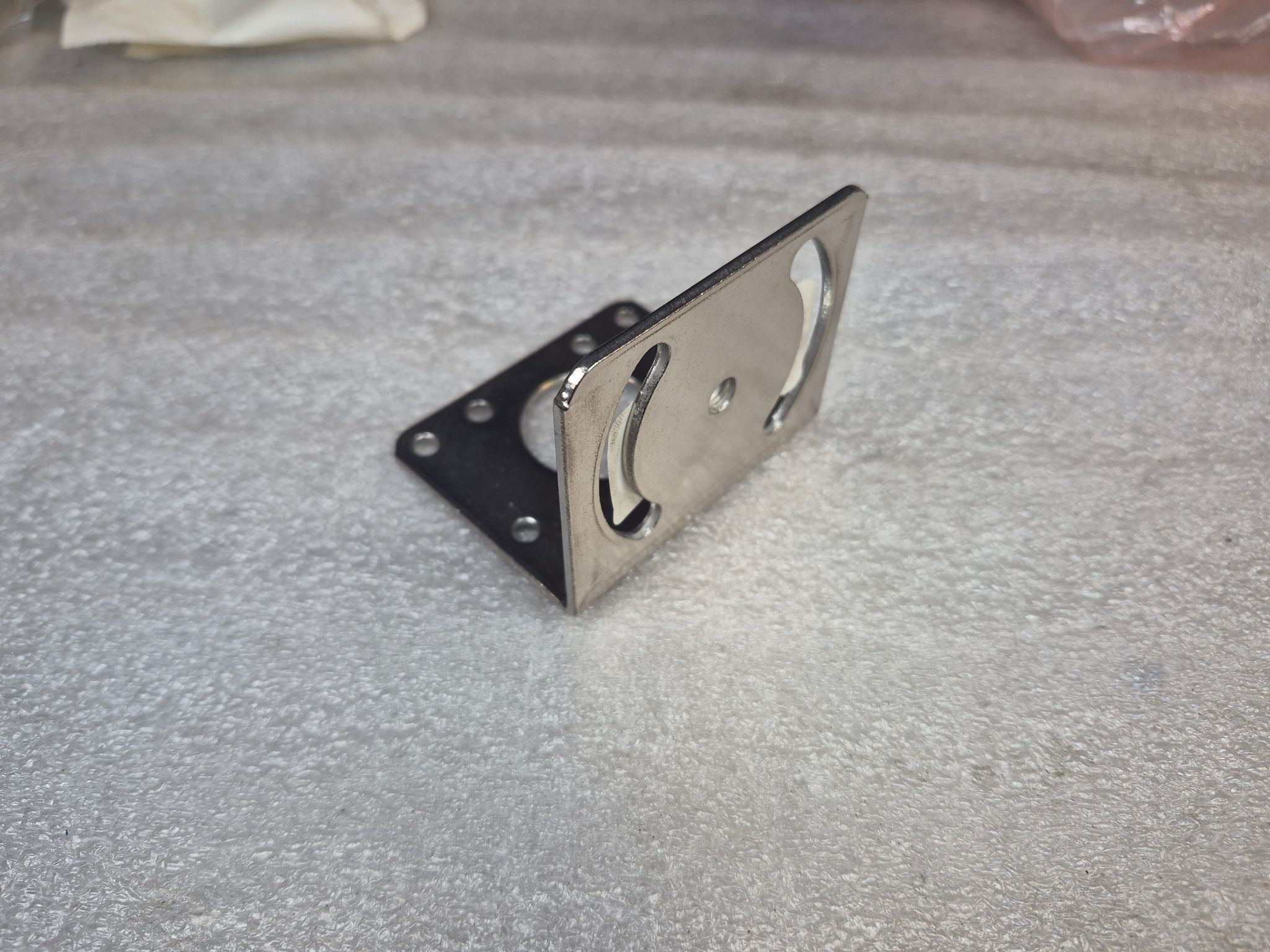 BANNER SMB30MM 30mm Sensor Mounting Bracket Stainless Steel NEW 1