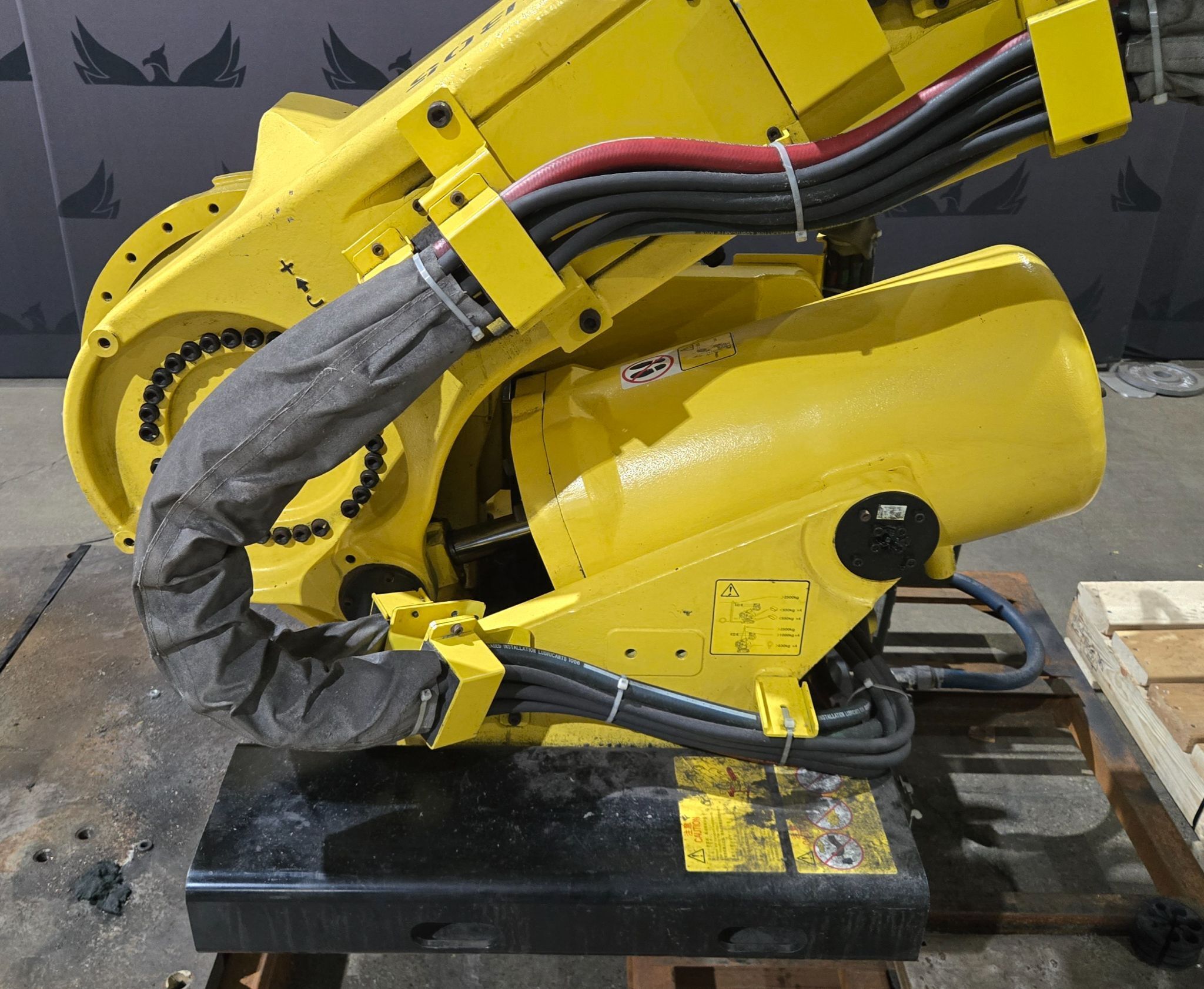 FANUC R-2000iB/210F Complete with R-30iB Controller & WTC Weld Controls USED 4