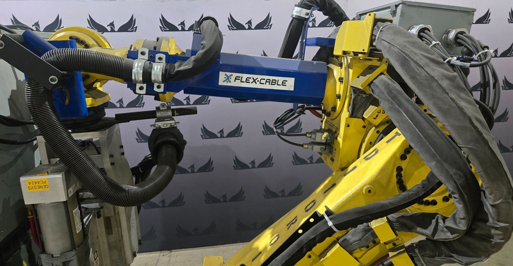 FANUC R-2000iB/210F Complete Robot With R-30iA Controller & WT6000 Inverter USED 4