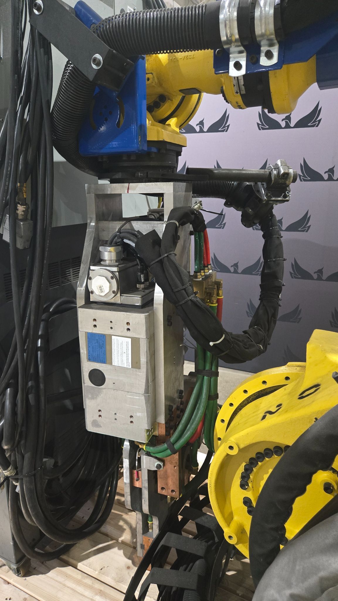 FANUC R-2000iB/210F Complete With R-30iA Controller & WT6000 Inverter USED 2