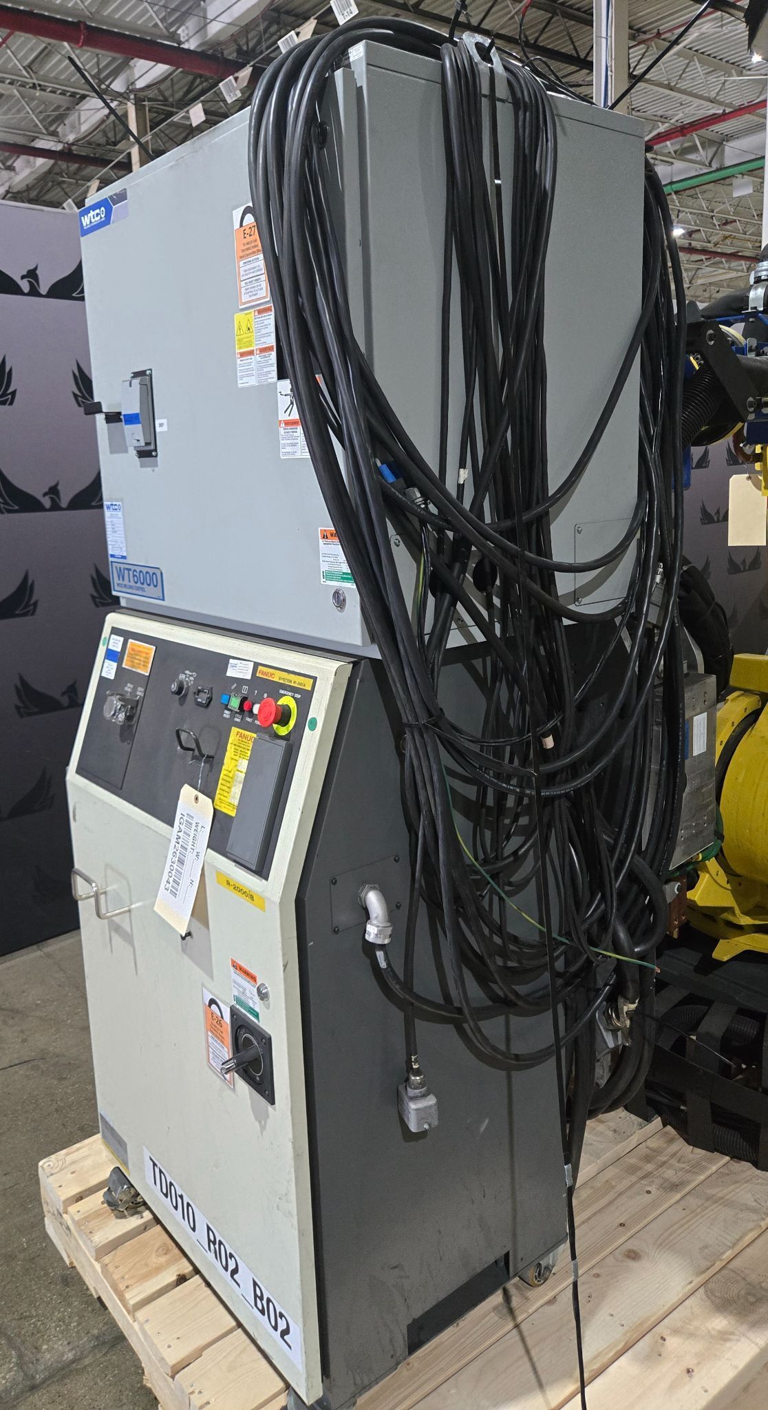 FANUC R-2000iB/210F Complete With R-30iA Controller & WT6000 Inverter USED 10