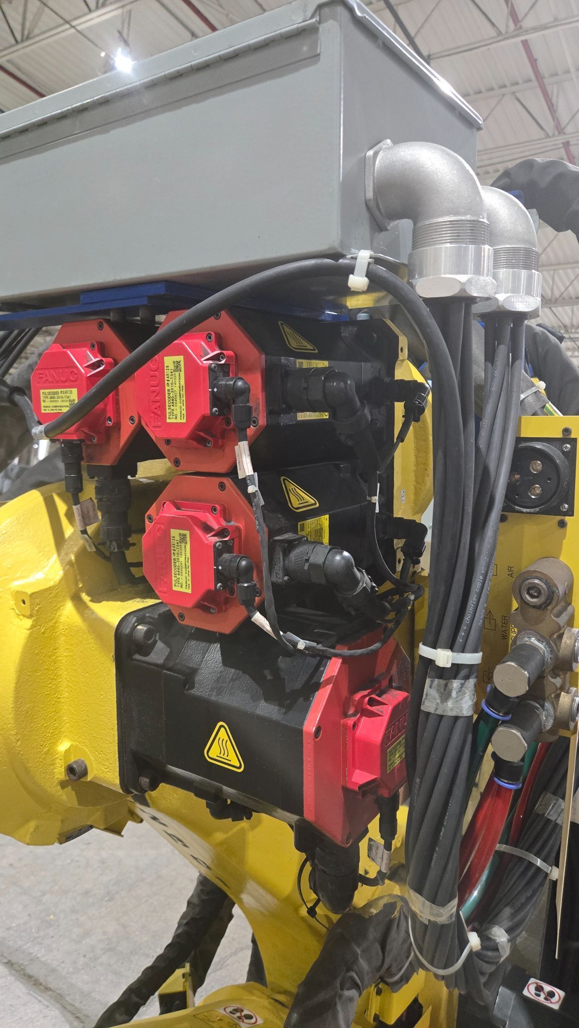 FANUC R-2000iB/210F Complete with R-30iA Controller & WT6000 Inverter USED 6