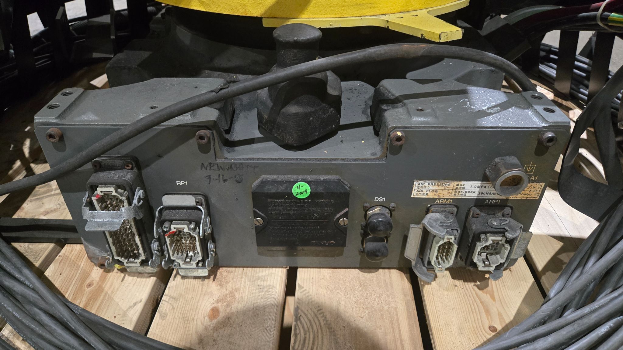 FANUC R-2000iB/210F Complete with R-30iA Controller & WT6000 Inverter USED 9