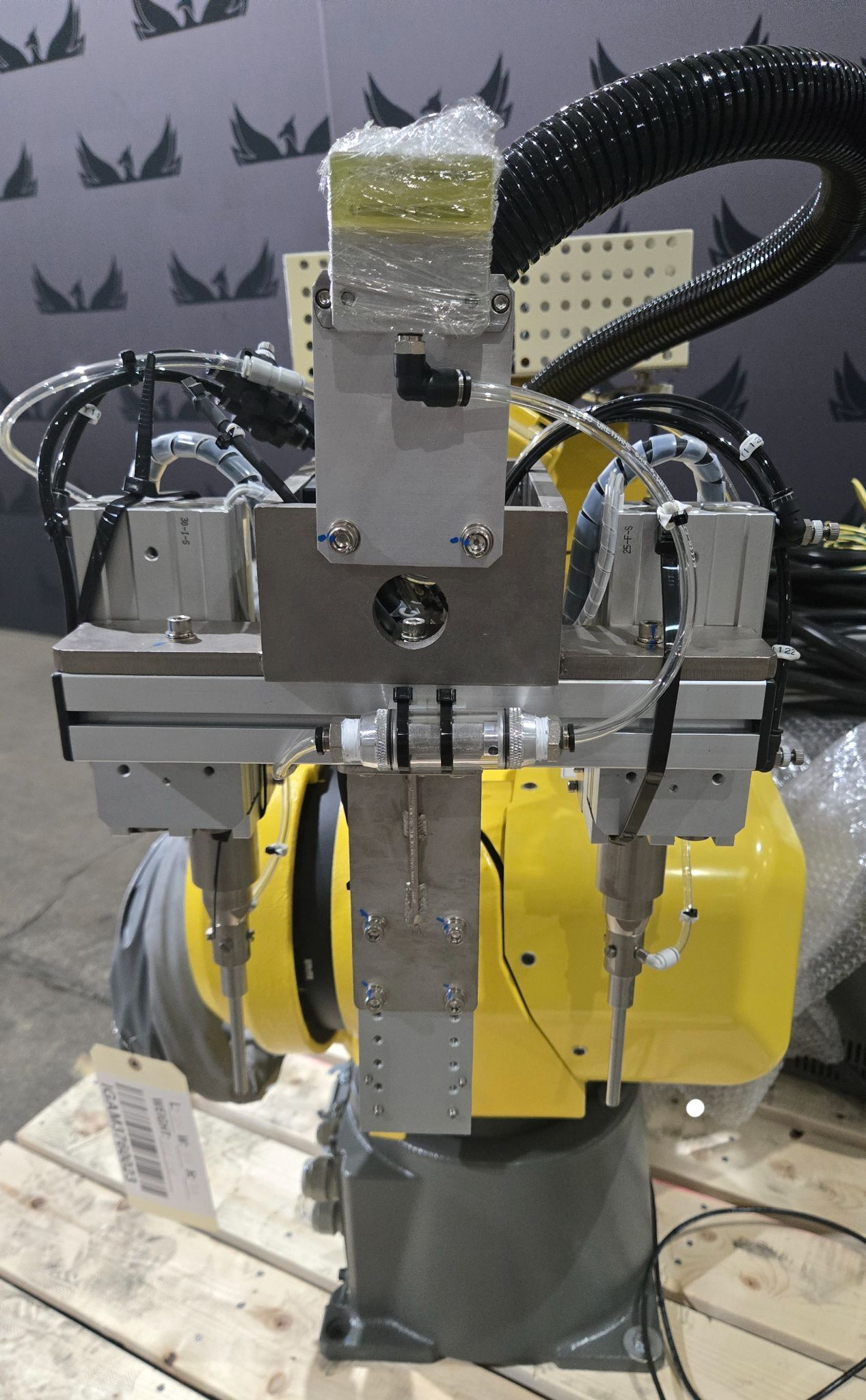 FANUC M‑20iA/35M with R‑30iB Plus Controller USED 4