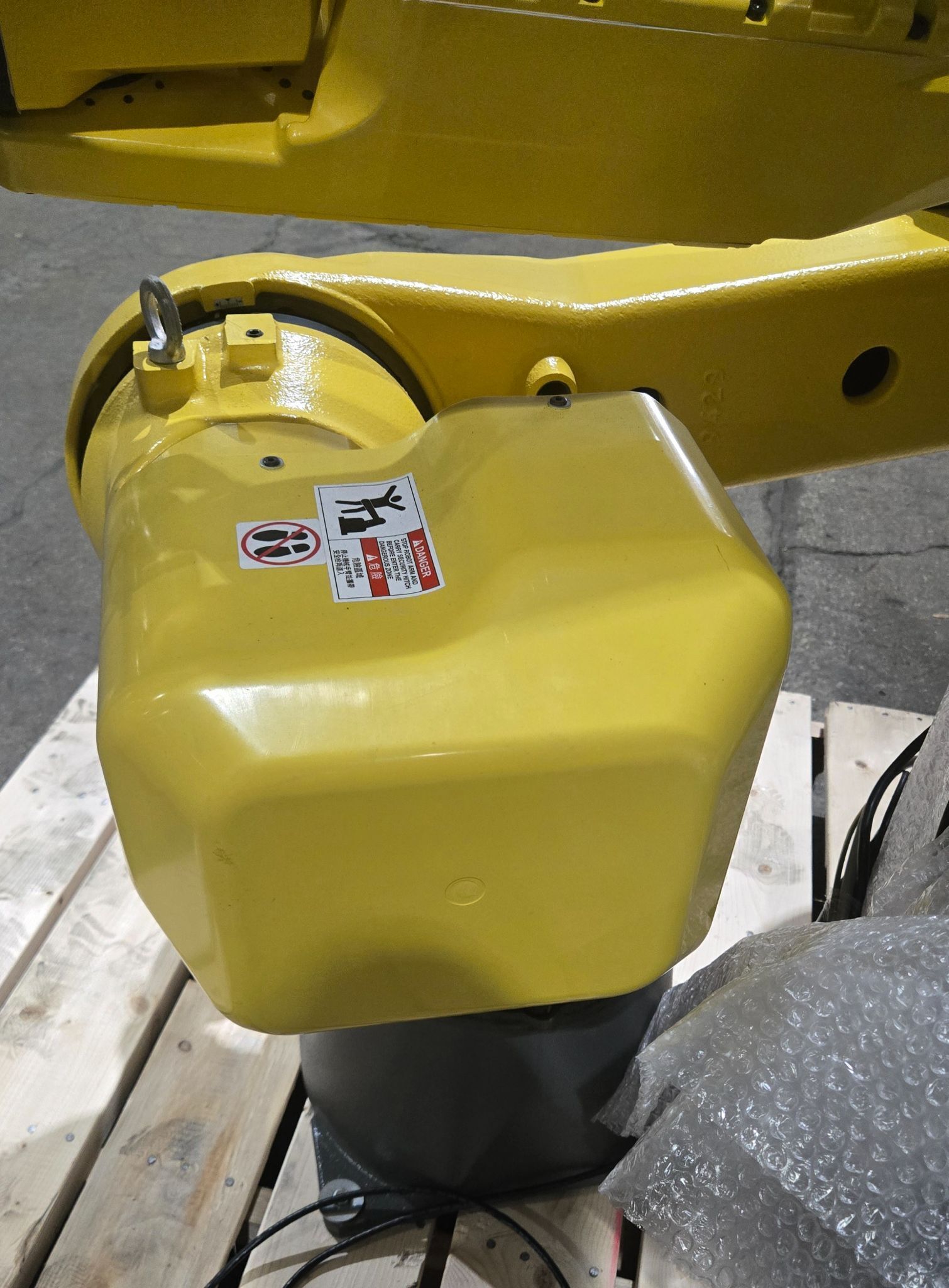 FANUC M‑20iA/35M with R‑30iB Plus Controller USED 6