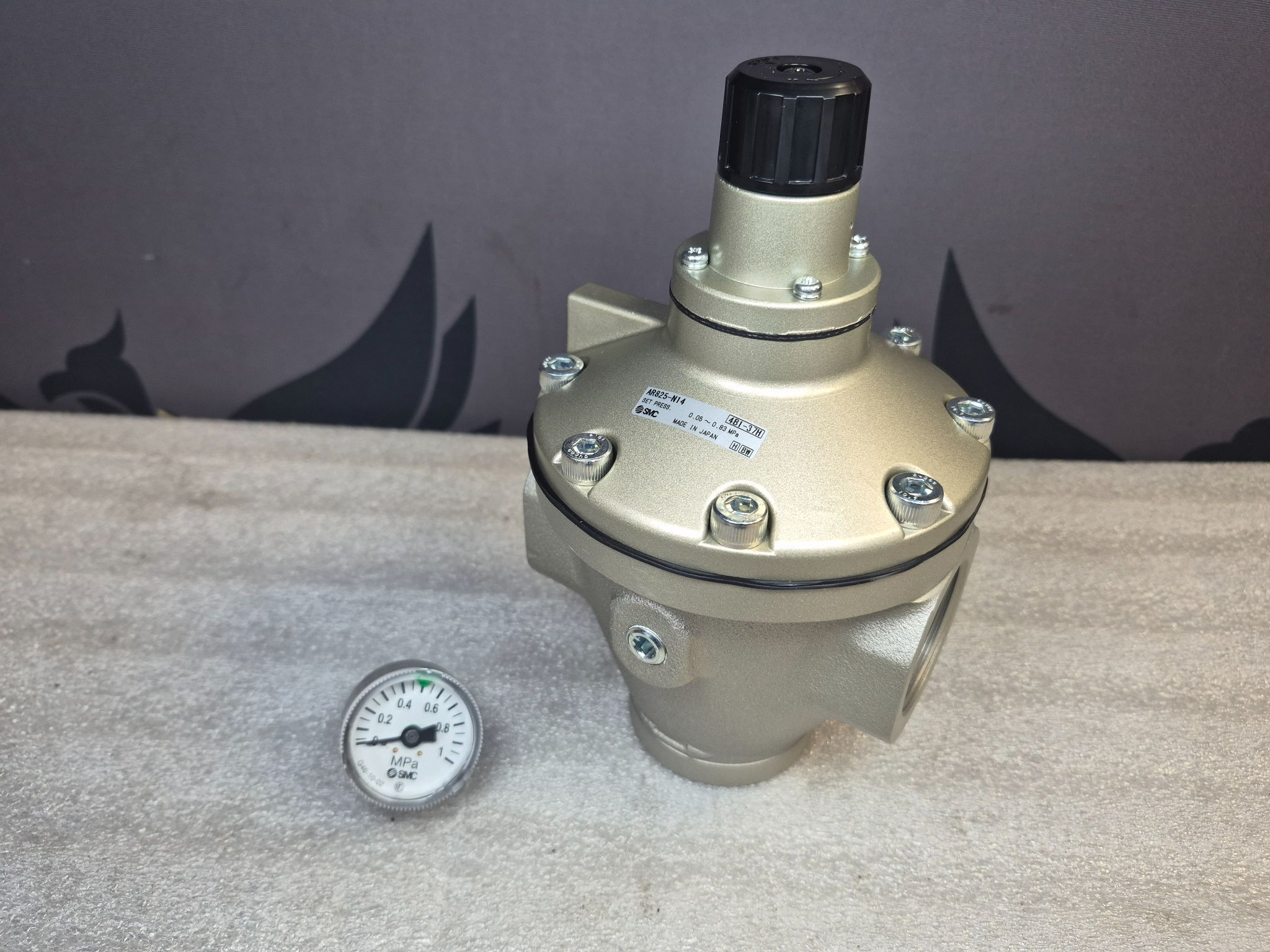 SMC AR825-N14 Air Pressure Regulator 0.05–0.83 MPa NPT NEW 1