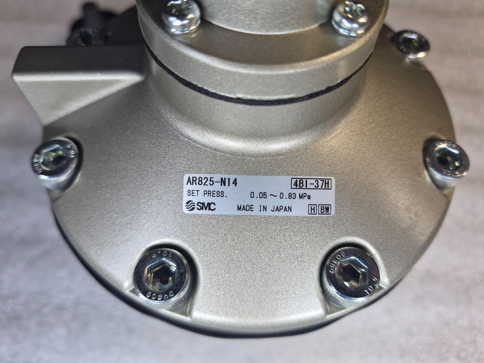 SMC AR825-N14 Air Pressure Regulator 0.05–0.83 MPa NPT NEW 3