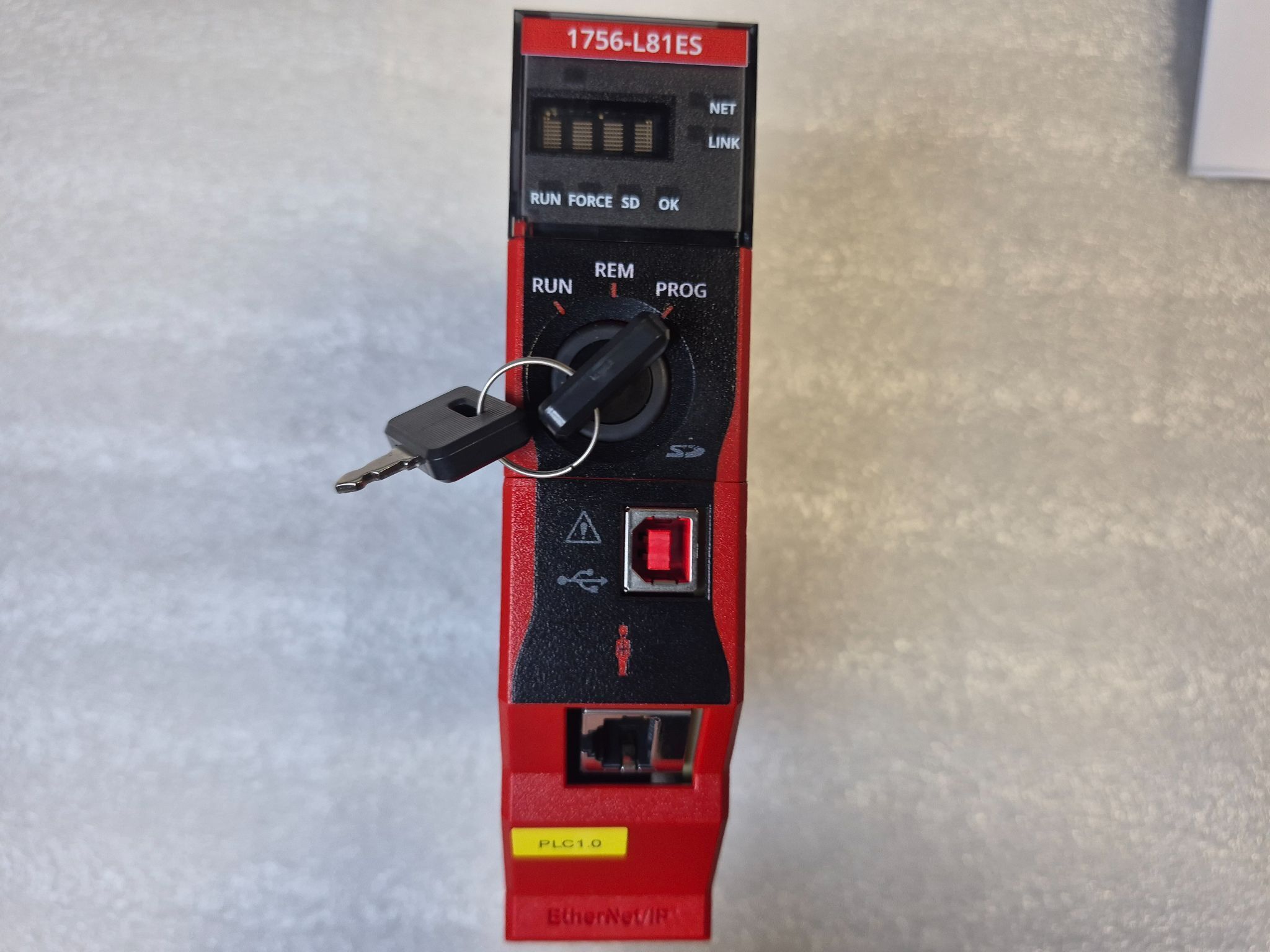 ALLEN BRADLEY 1756-L81ES GuardLogix 5580 Safety Controller USED 0