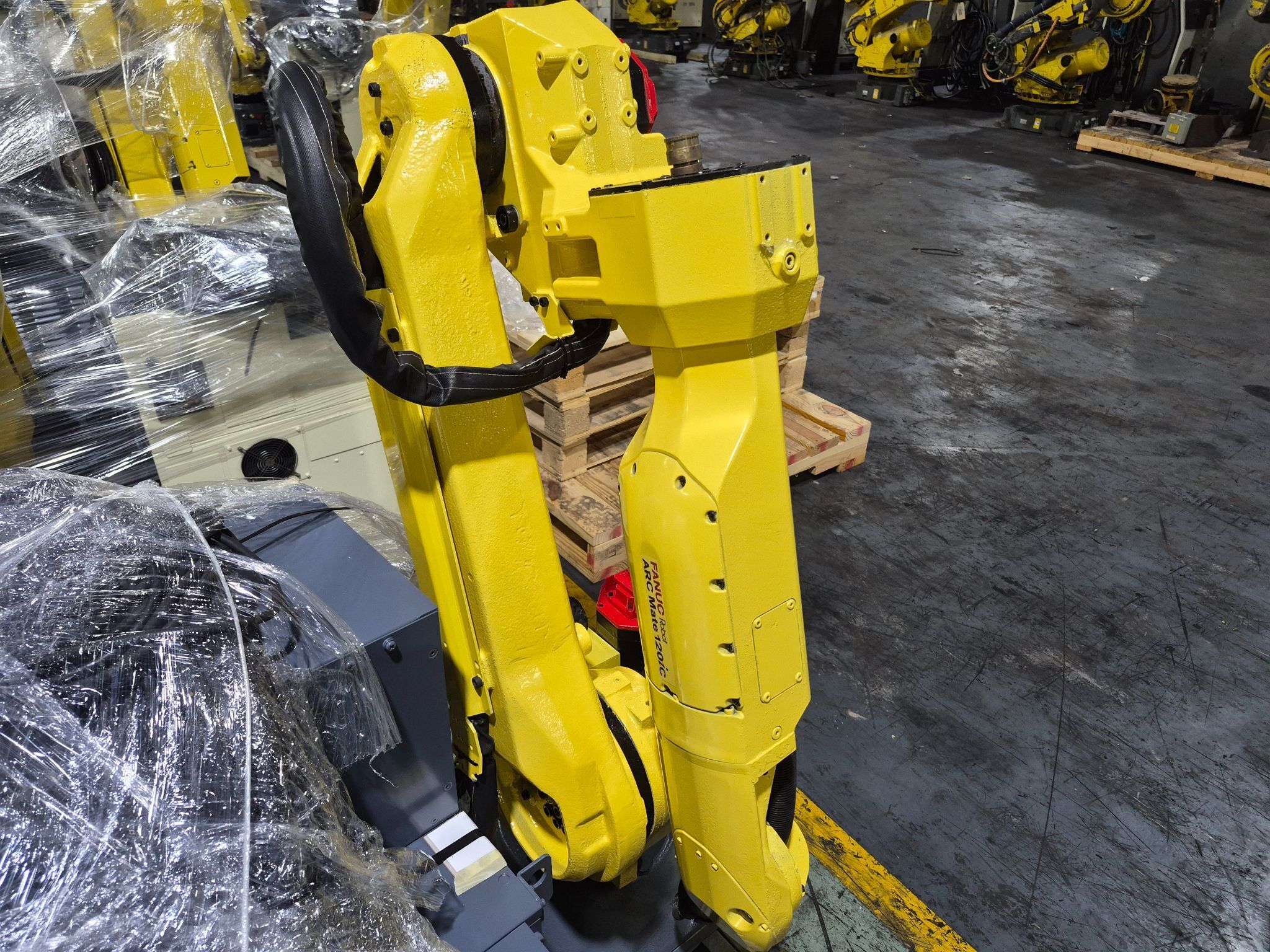 FANUC Arc Mate 120iC Complete With R-30iB Controller REFURBISHED 2