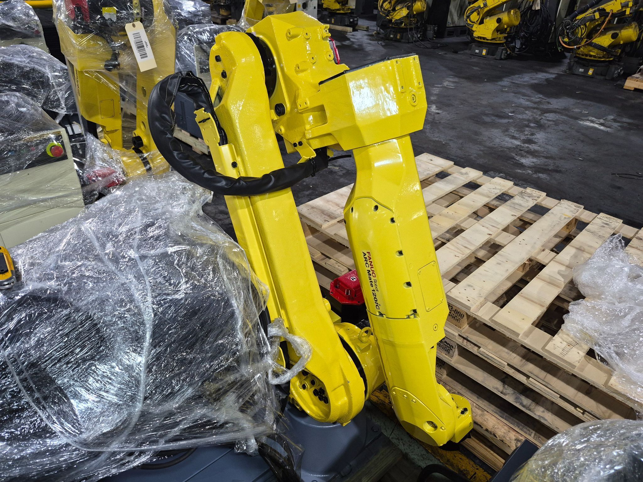 FANUC Arc Mate 120iC Complete With R-30iB Controller REFURBISHED 1
