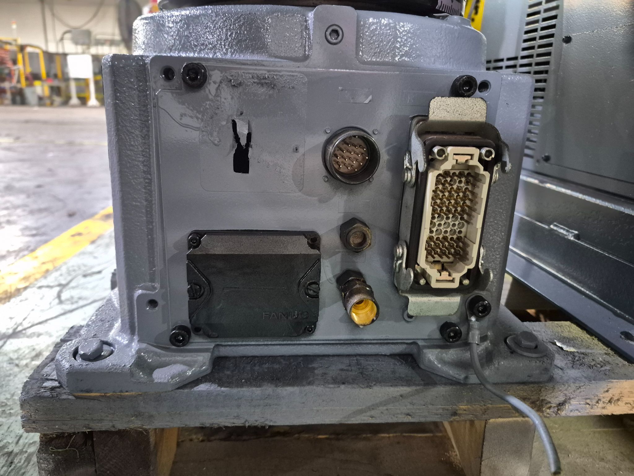 FANUC Arc Mate 120iC Complete With R-30iB Controller REFURBISHED 3