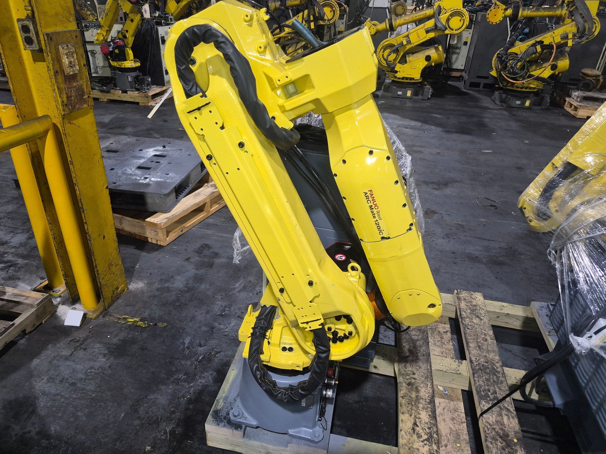 FANUC Arc Mate 120iC With R-30iB Controller REFURBISHED 1