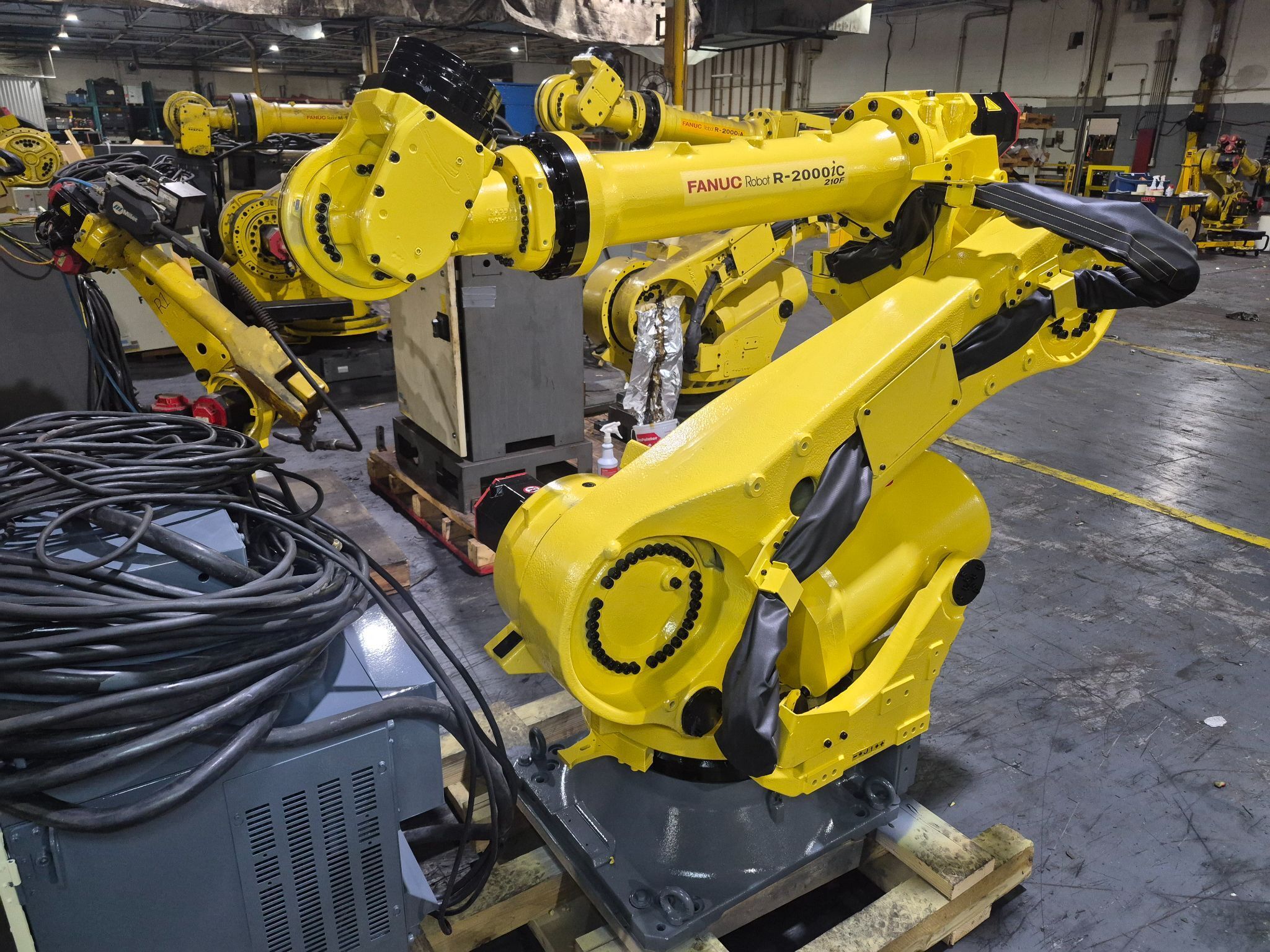 FANUC R-2000iC/210F Complete With R-30iB Controller REFURBISHED 3