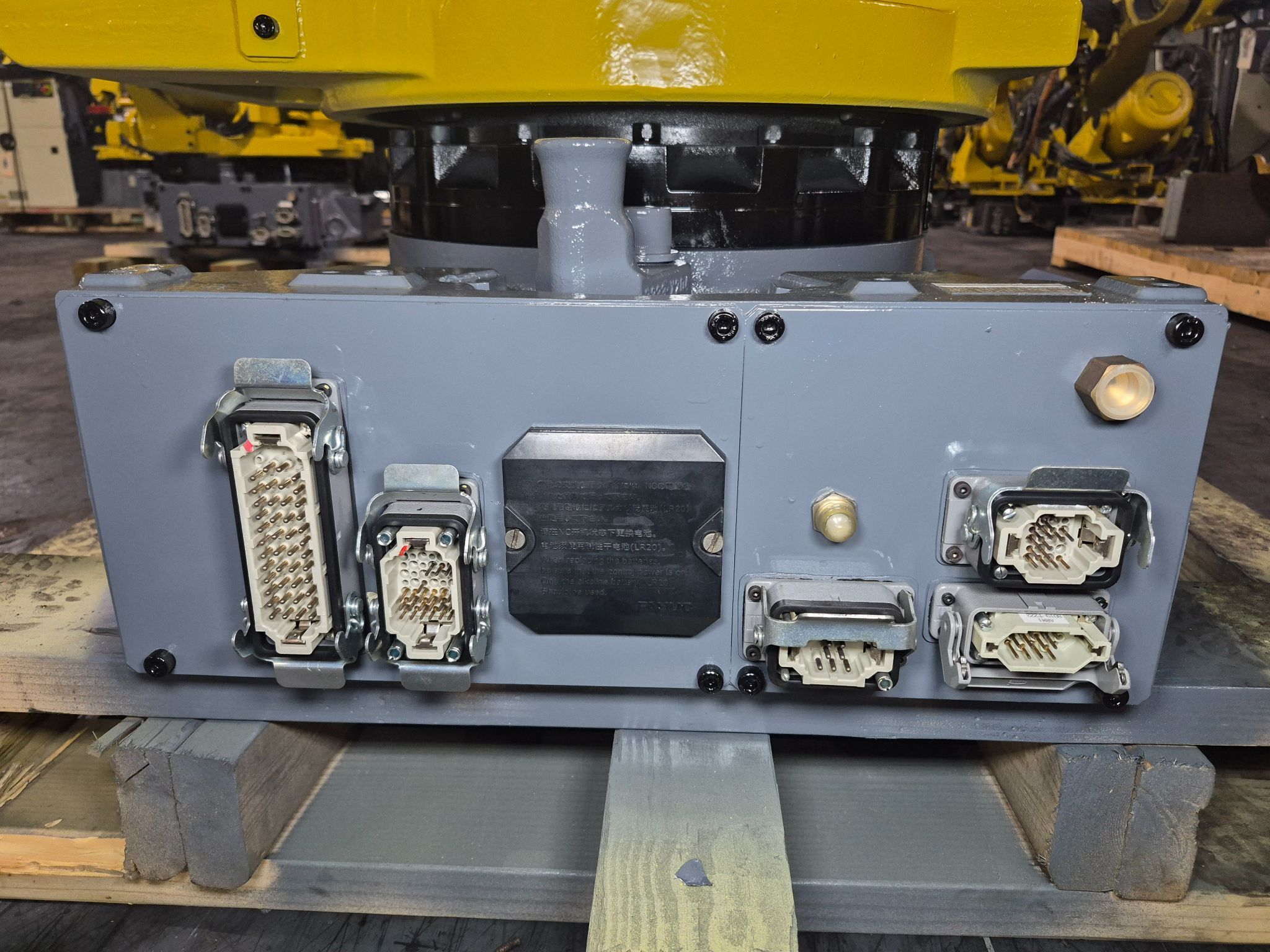 FANUC R-2000iC/210F Complete With R-30iB Controller REFURBISHED 4
