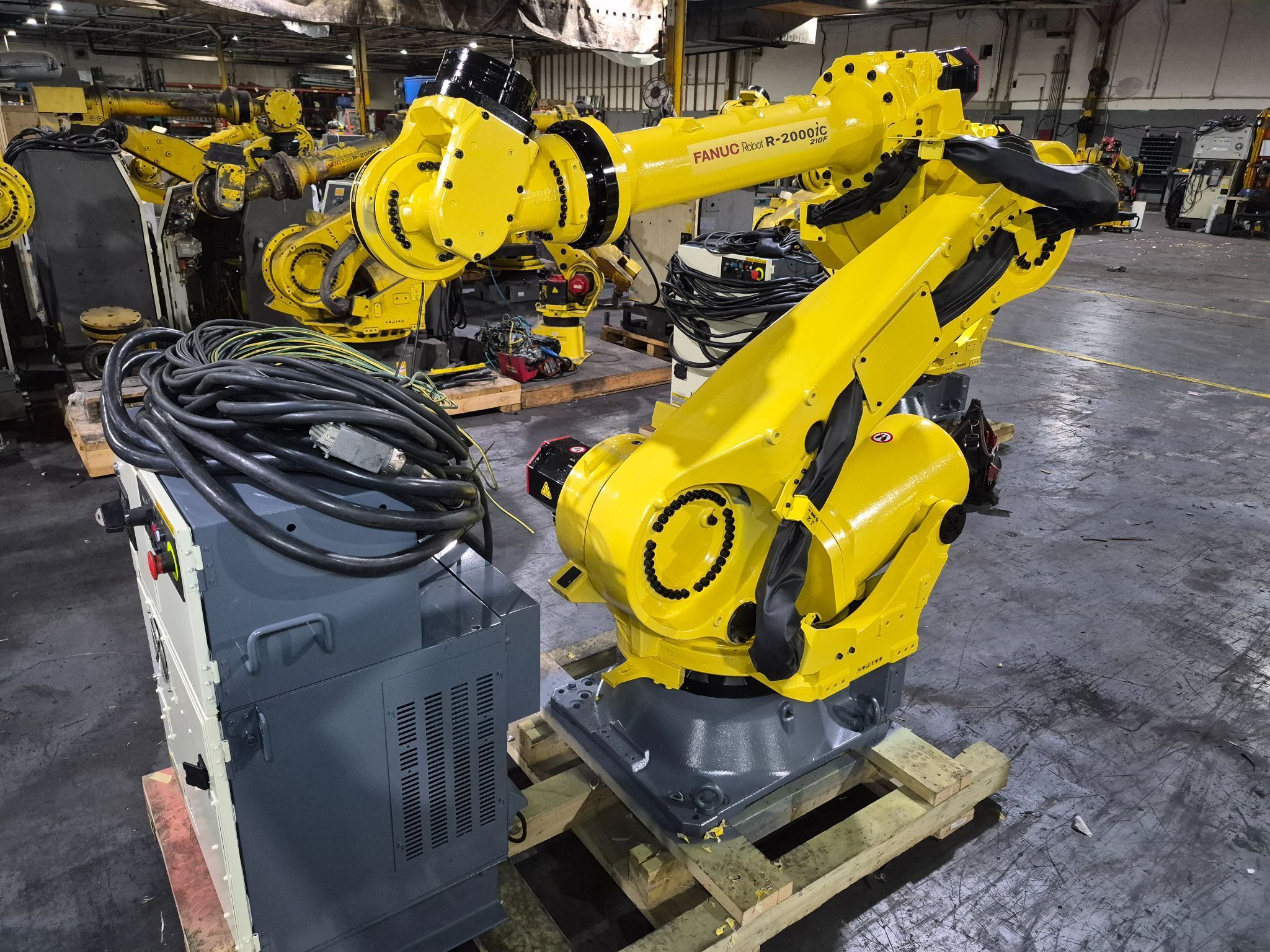 FANUC R-2000iC/210F Complete With R-30iB Controller REFURBISHED 3