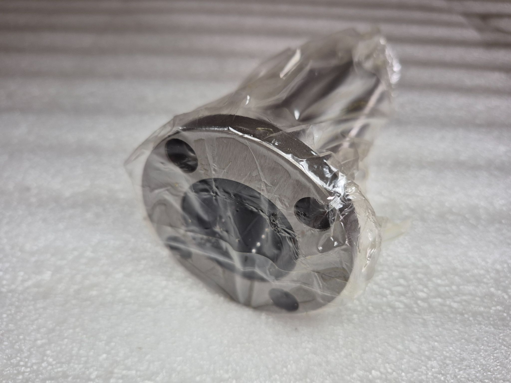 THK LMF30L Flanged Linear Bushing 30mm ID x 45mm OD NEW 1