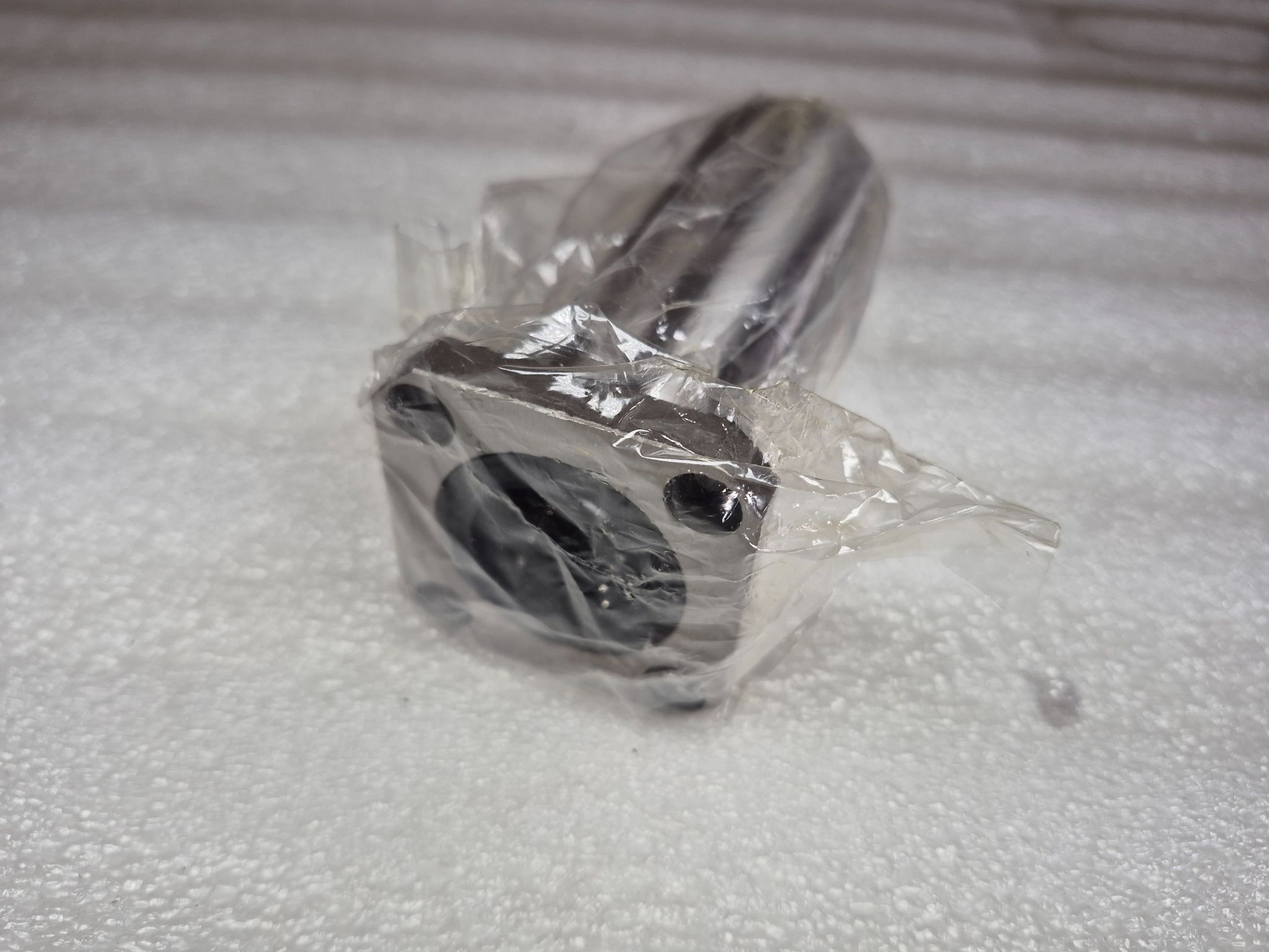THK LMK25LUU Square Flanged Linear Bushing 25mm ID x 40mm OD NEW 1