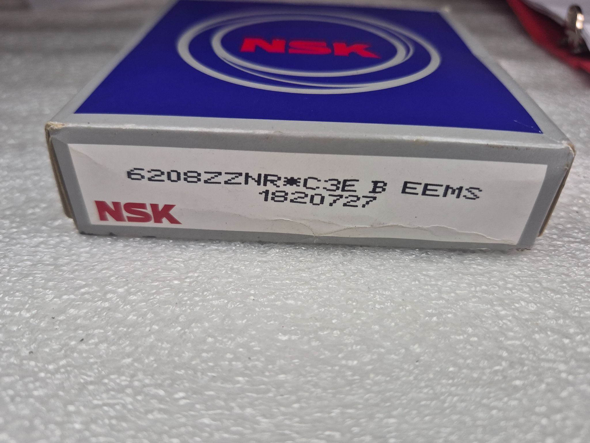 NSK 6208ZZNR*C3E Deep Groove Ball Bearing 40 mm ID x 80 mm OD NEW 1