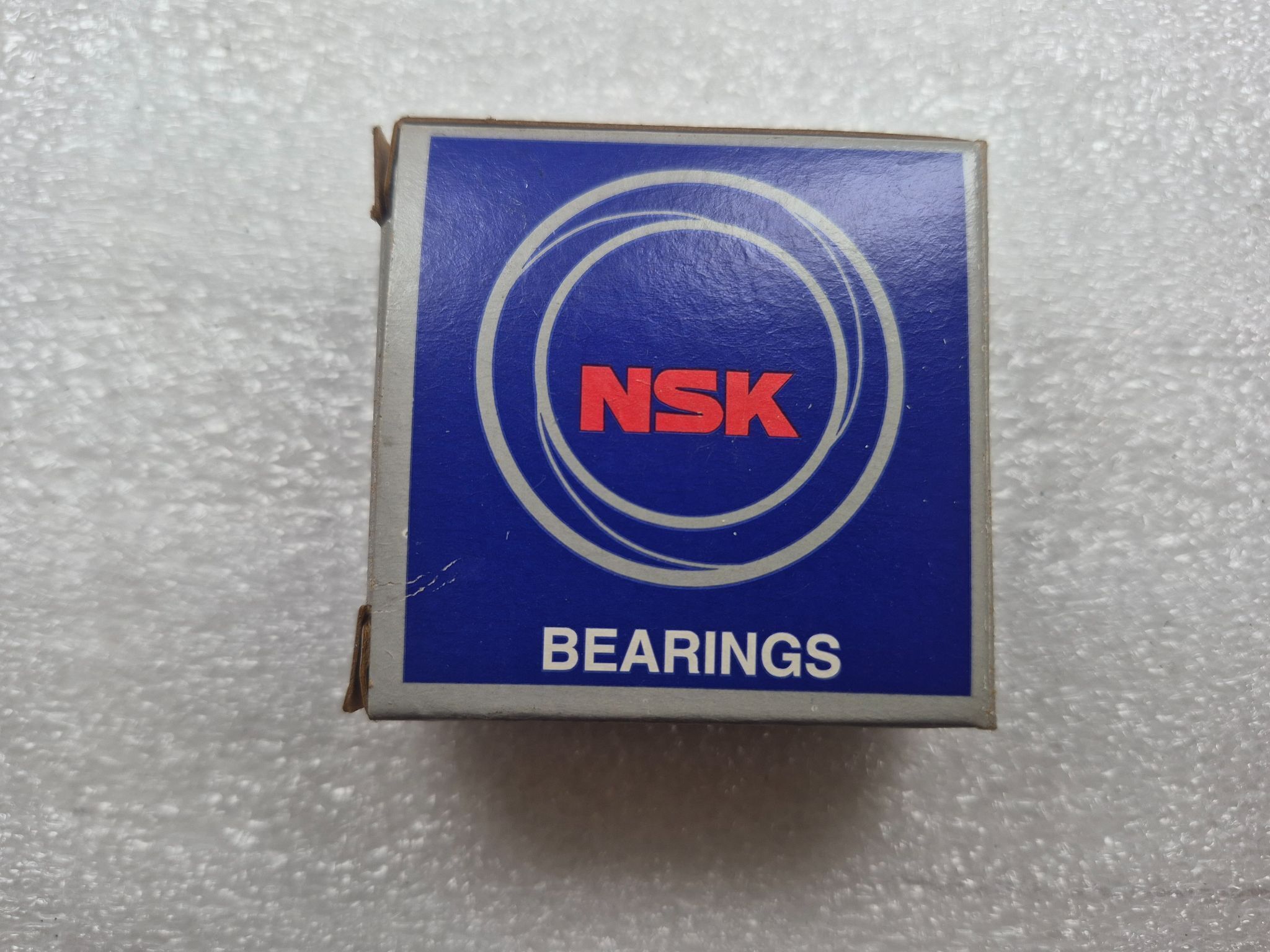 NSK 606ZZMC3E Deep Groove Ball Bearing 6 mm ID x 17 mm OD NEW 0