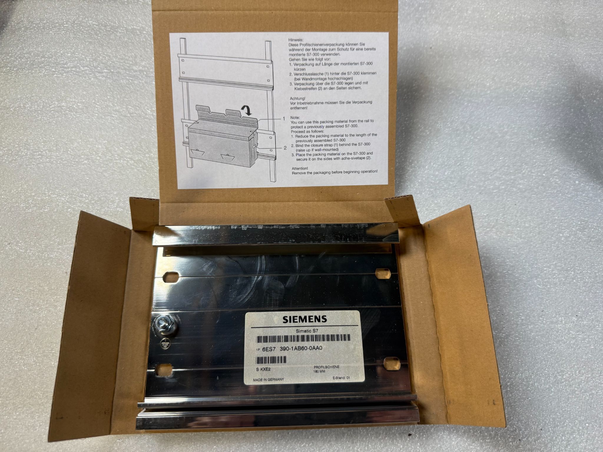 SIEMENS 6ES7390-1AB60-0AA0 SIMATIC S7-300 Mounting Rail 160mm NEW 1