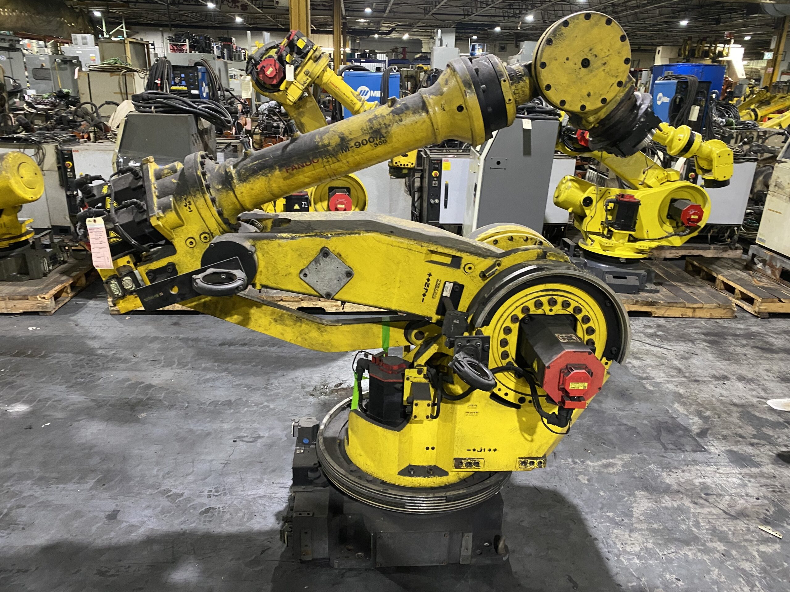 FANUC - M-900iA/350 - ROBOT ONLY - PARTS ONLY 0
