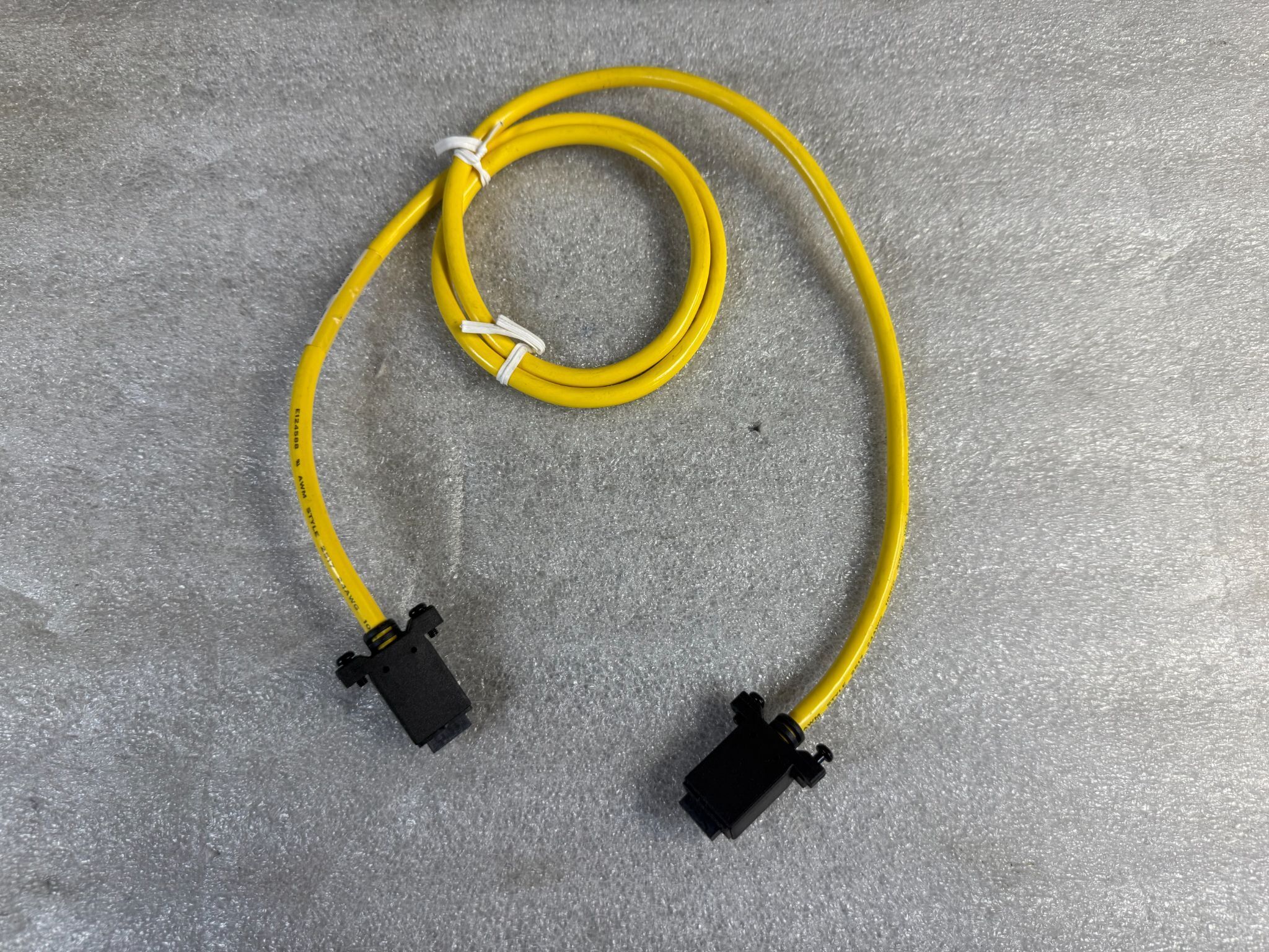 BANNER DELS-113E Connecting Cable 86945 NEW 0