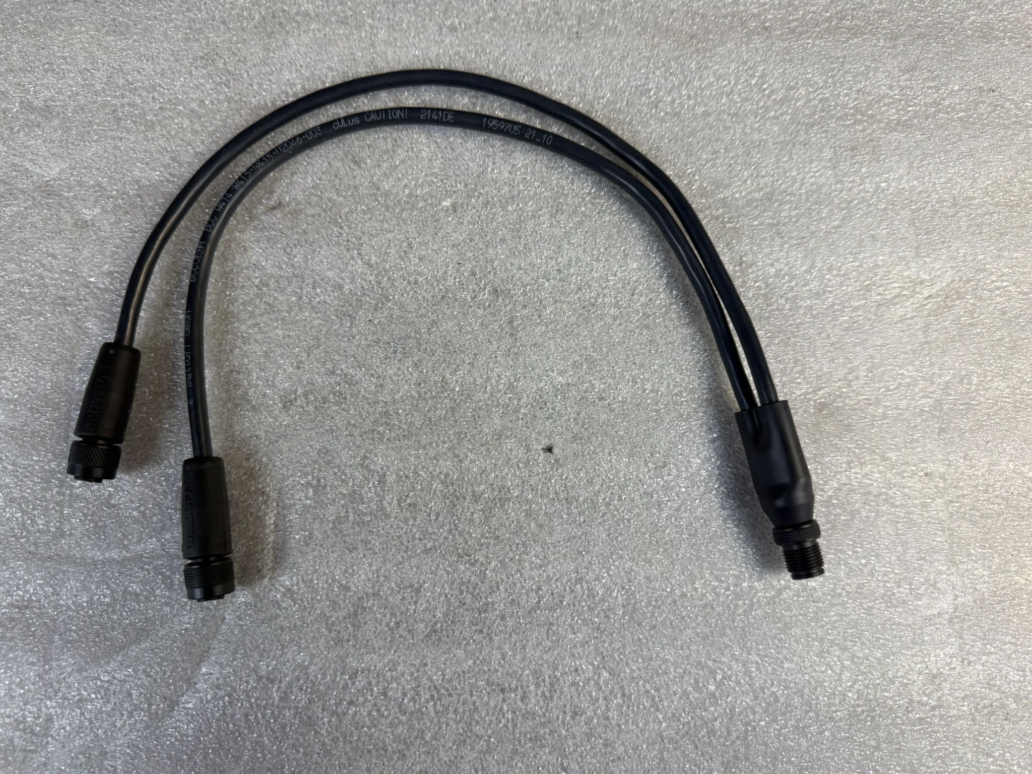 BALLUFF BCC W414-W415-W415-U2046-003 Splitter Cable BCC0EHM NEW 0