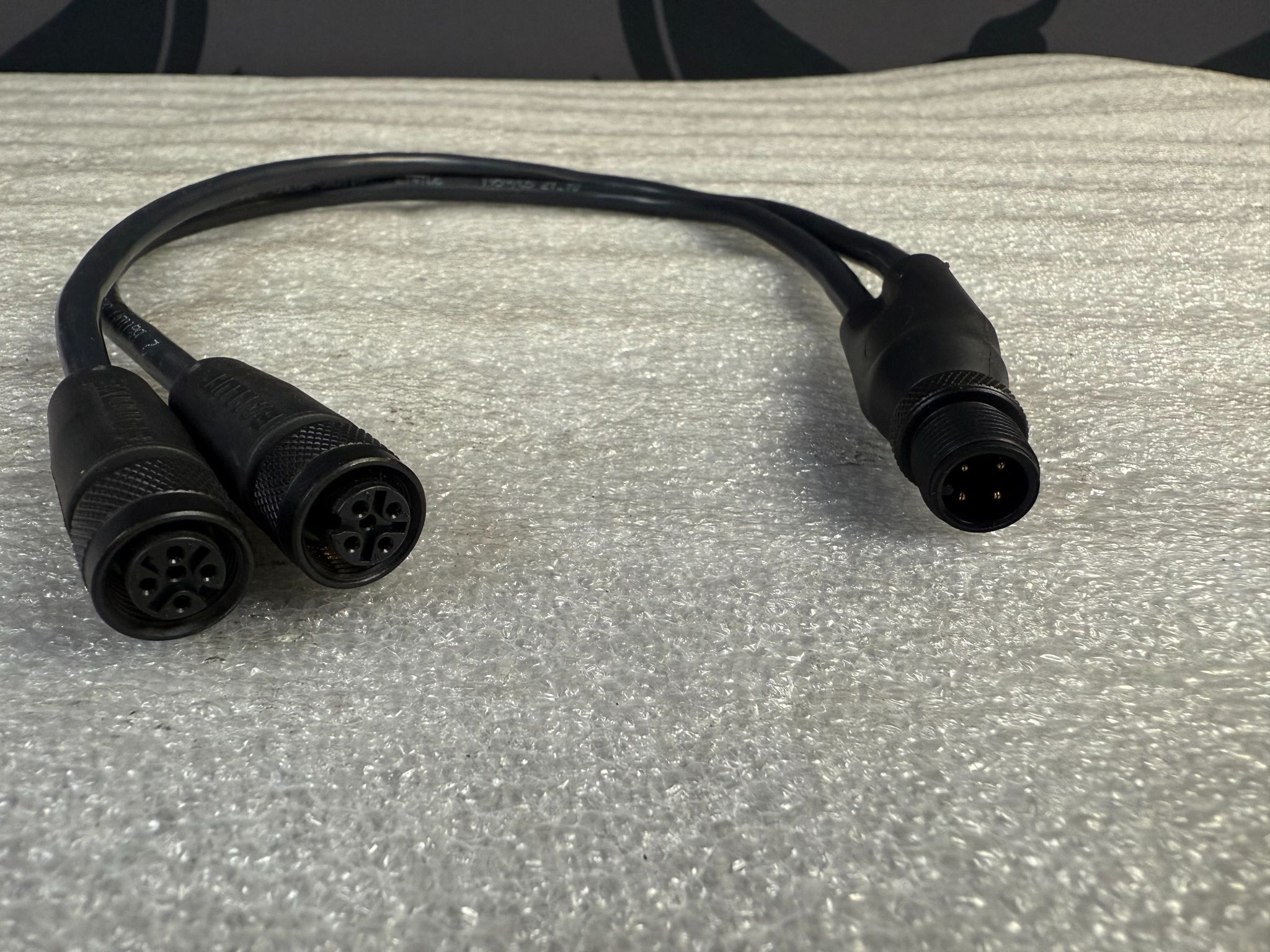 BALLUFF BCC W414-W415-W415-U2046-003 Splitter Cable BCC0EHM NEW 1